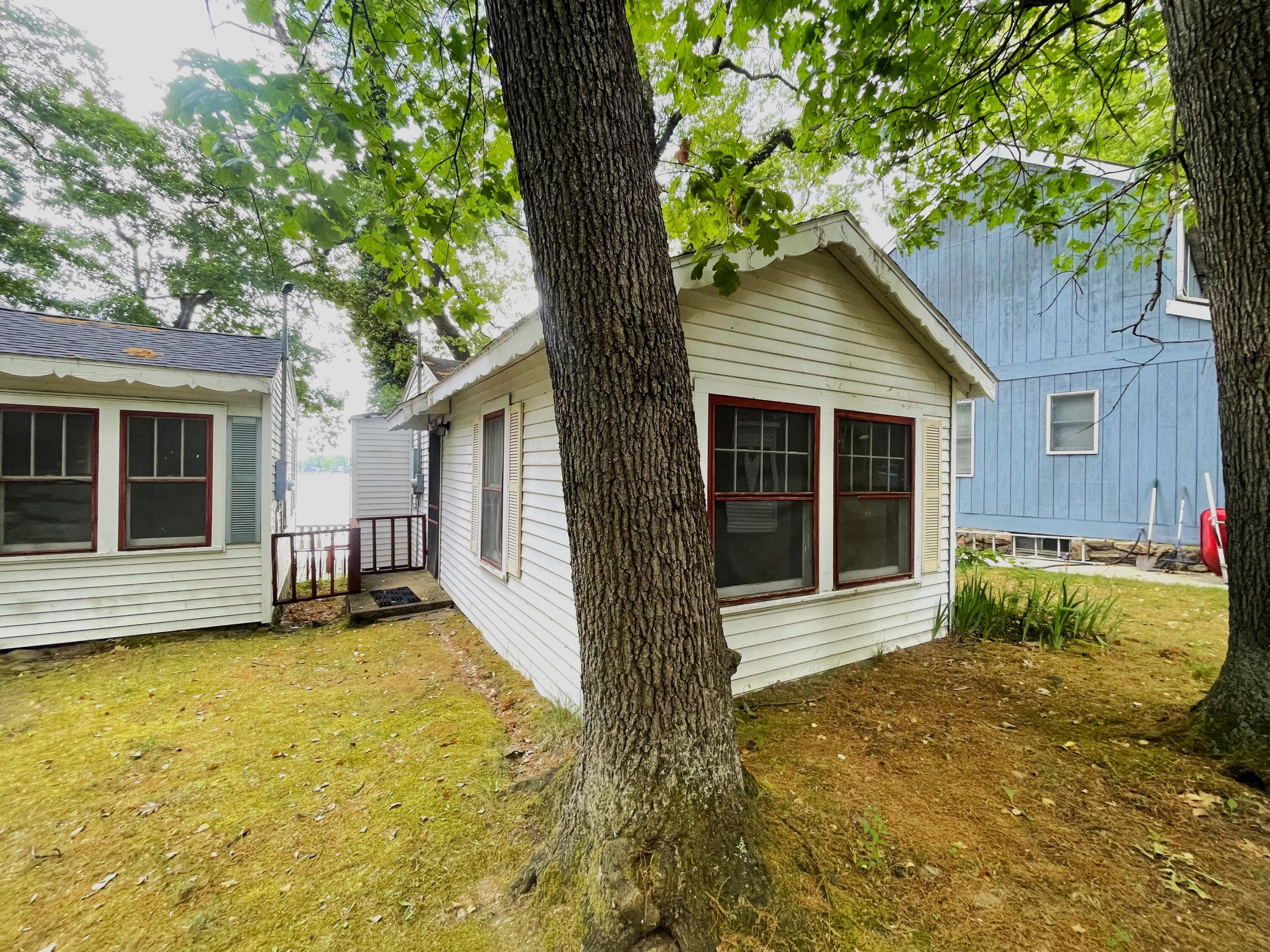 Primary property photo
