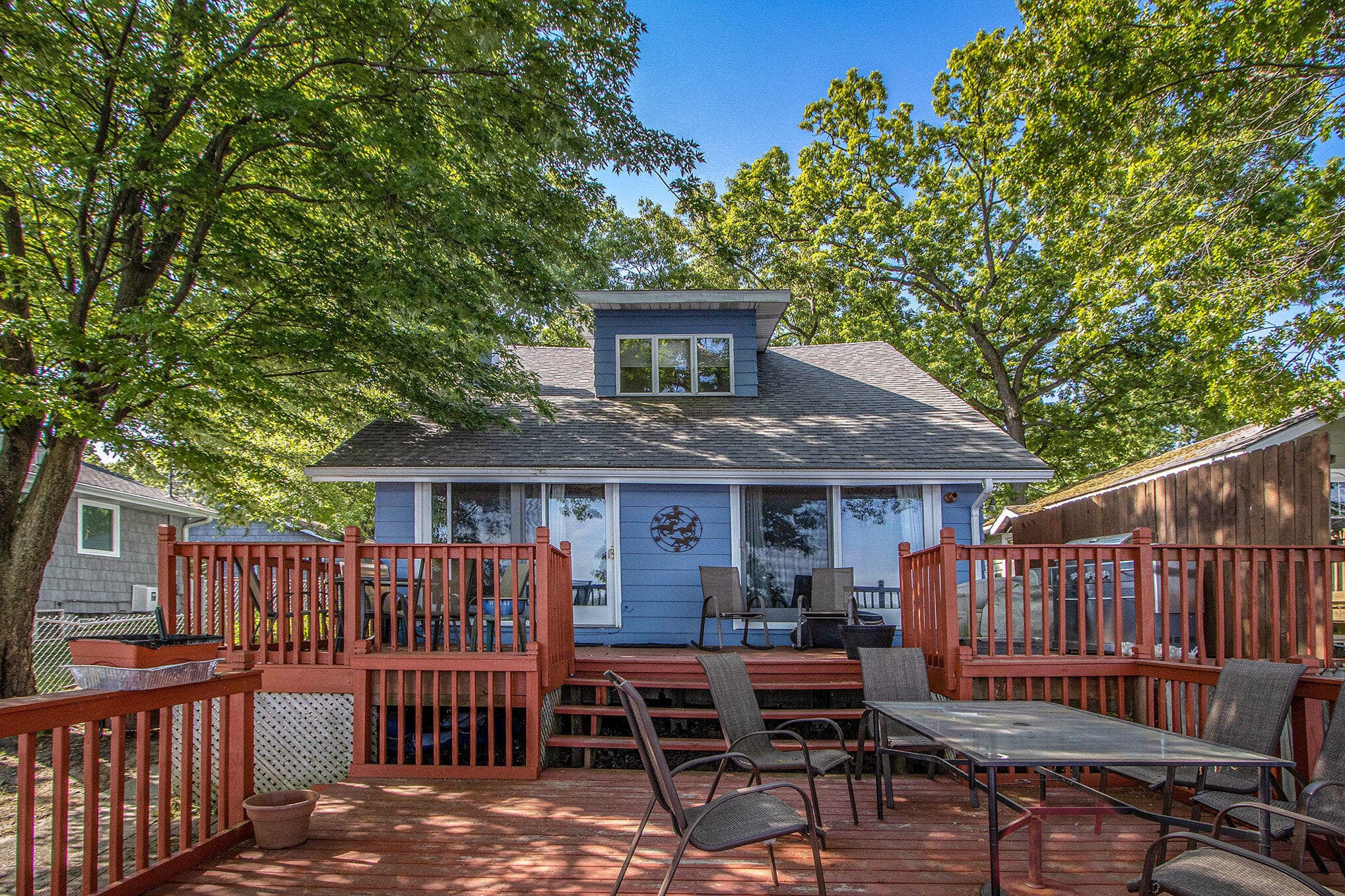 Primary property photo