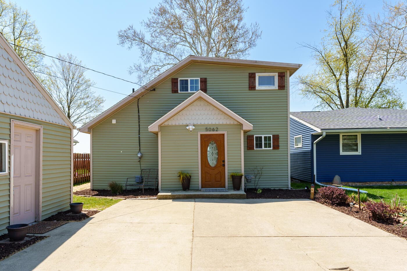 Primary property photo