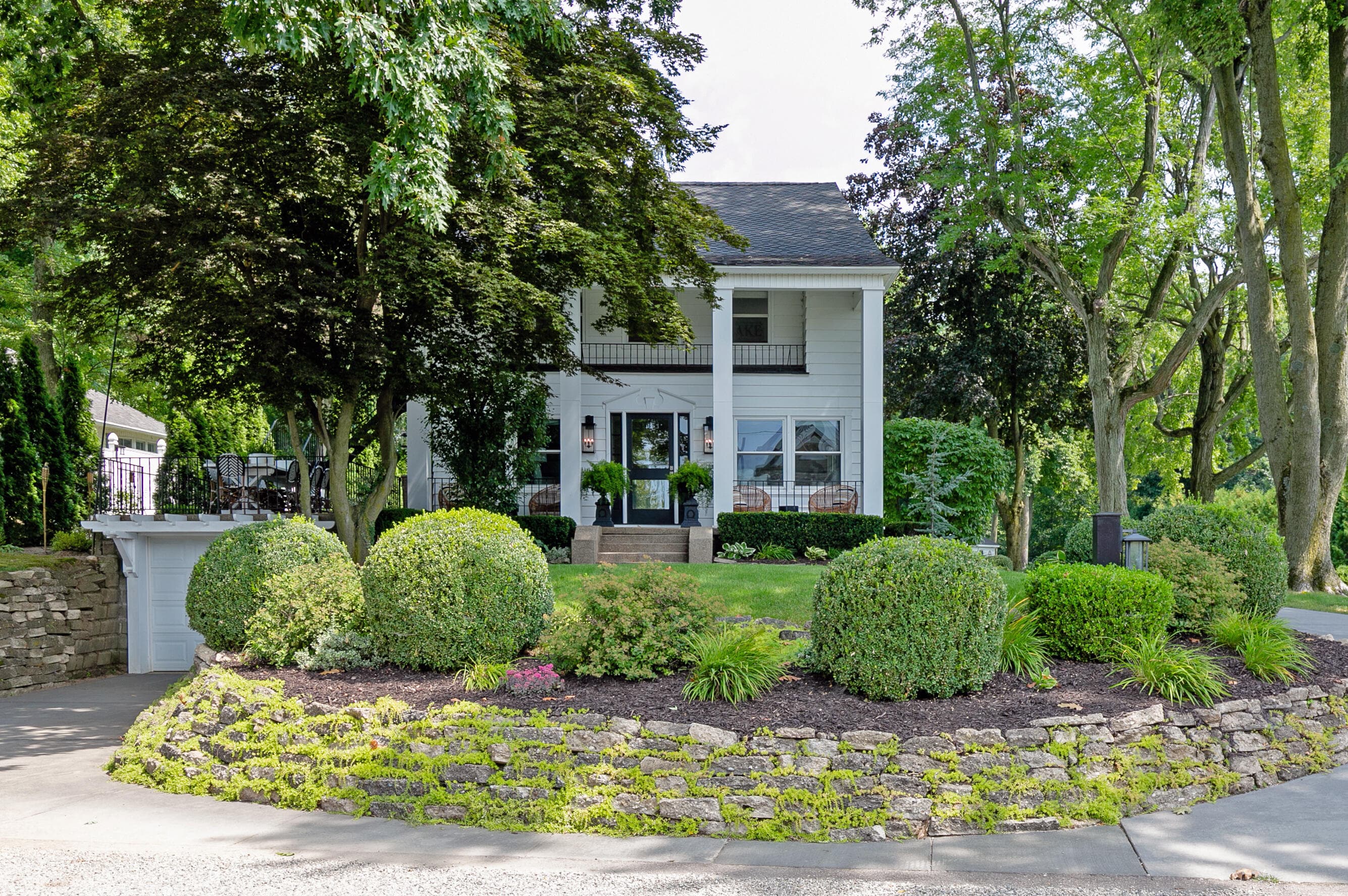 Primary property photo