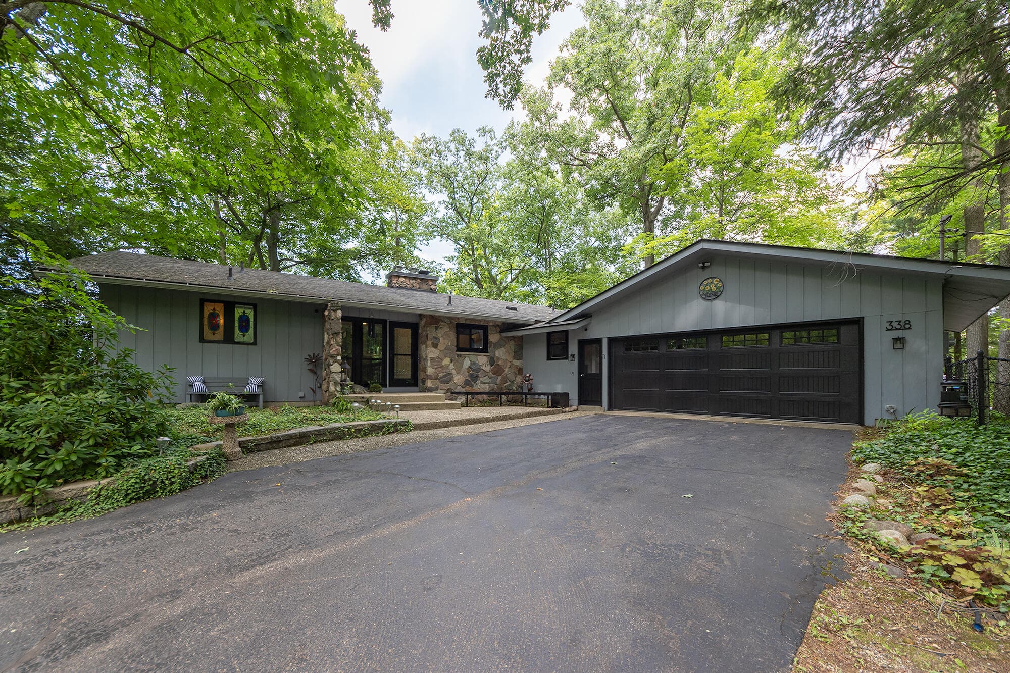 Primary property photo