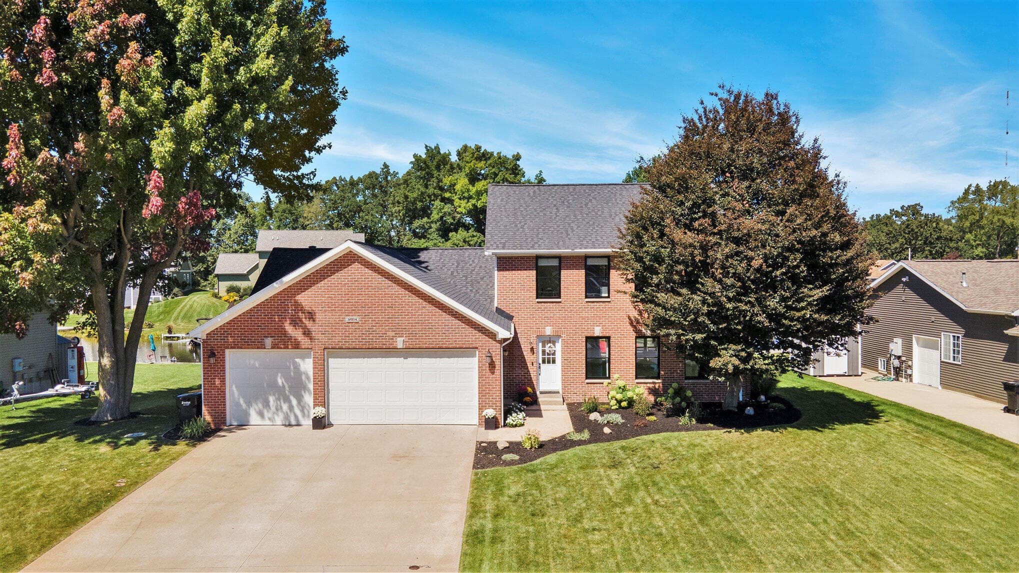 Primary property photo