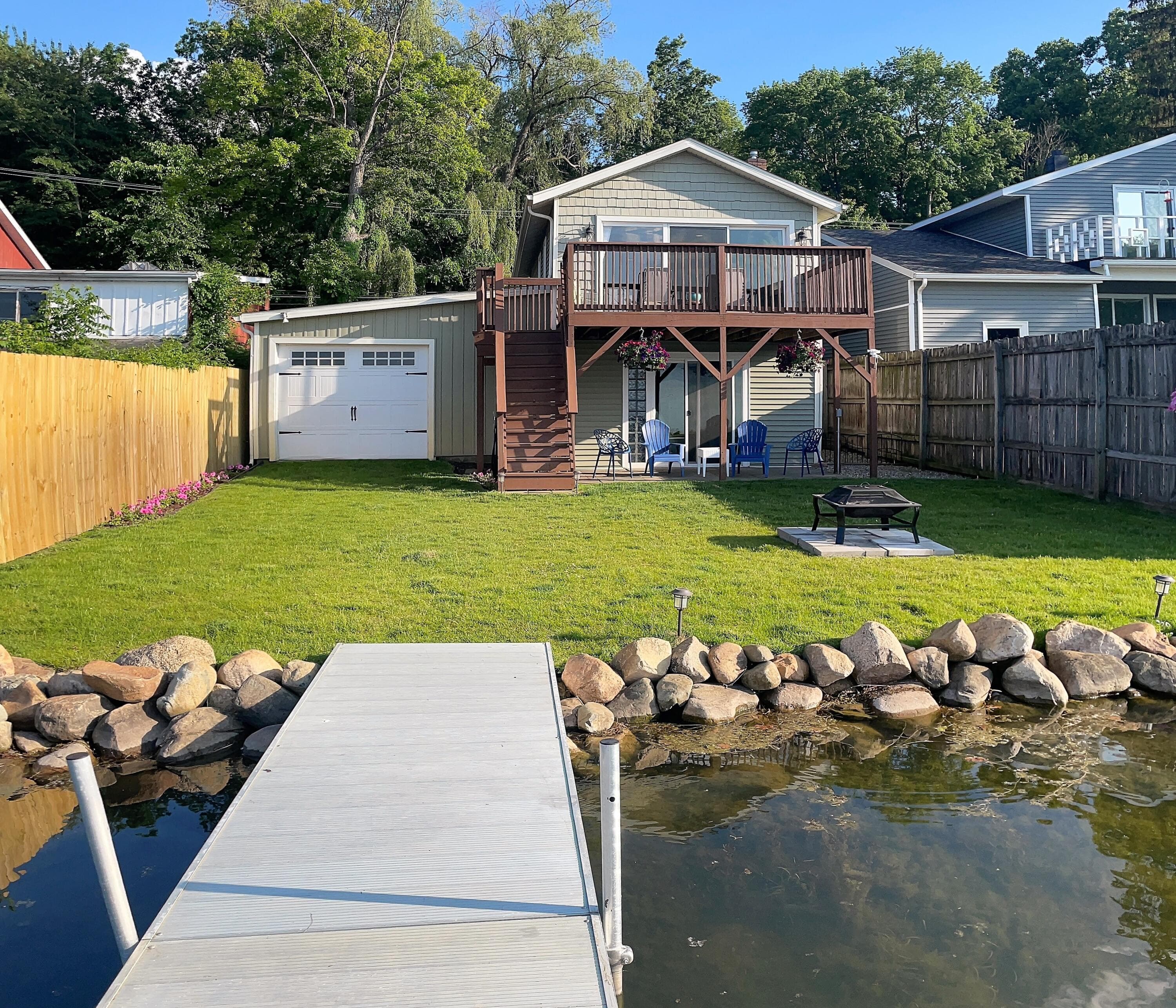 Primary property photo
