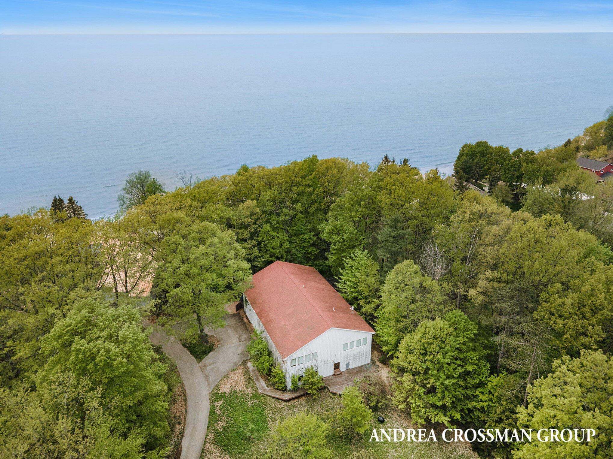 Primary property photo