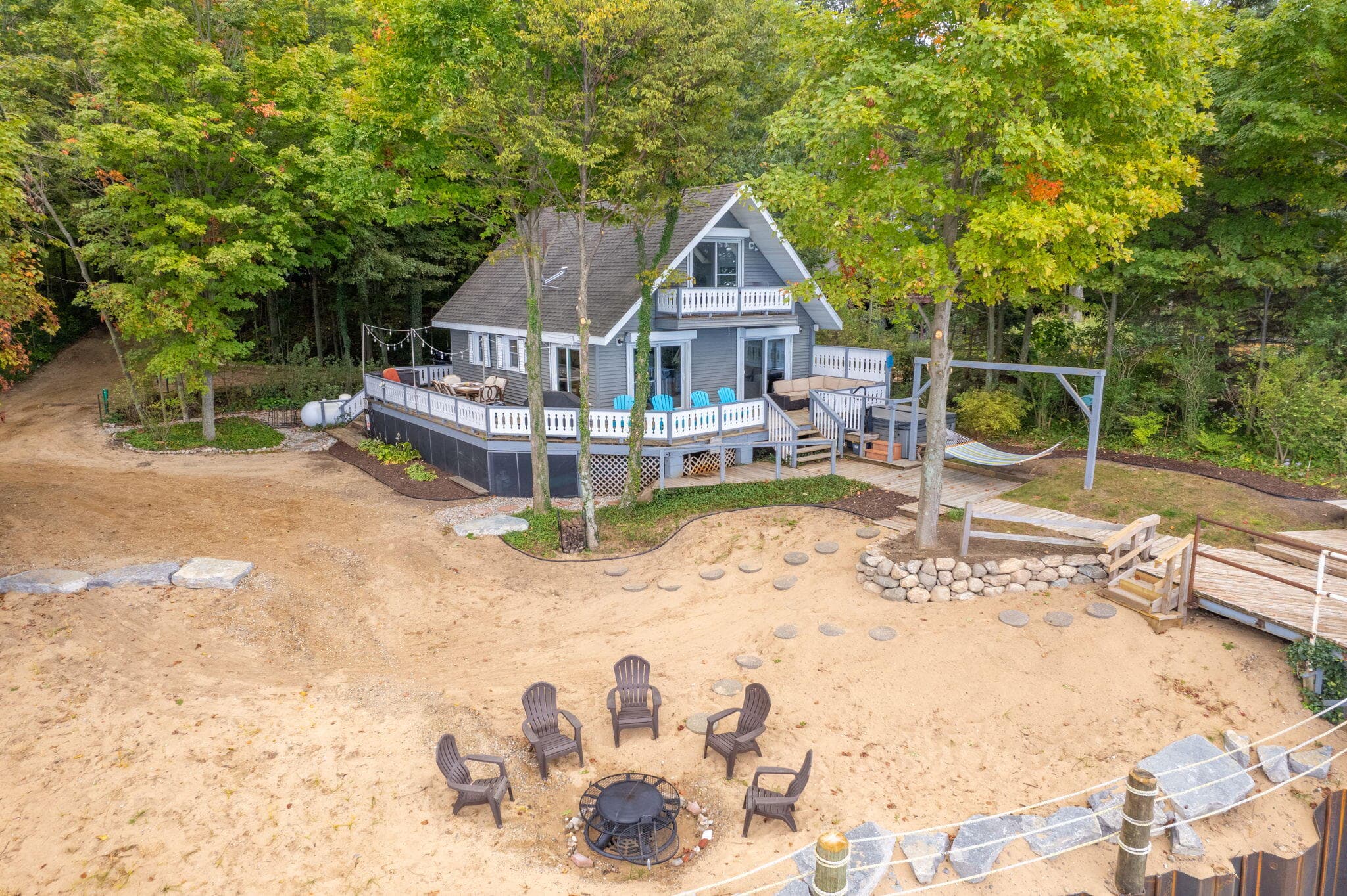 Primary property photo