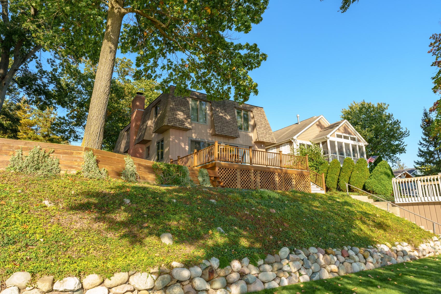 Primary property photo