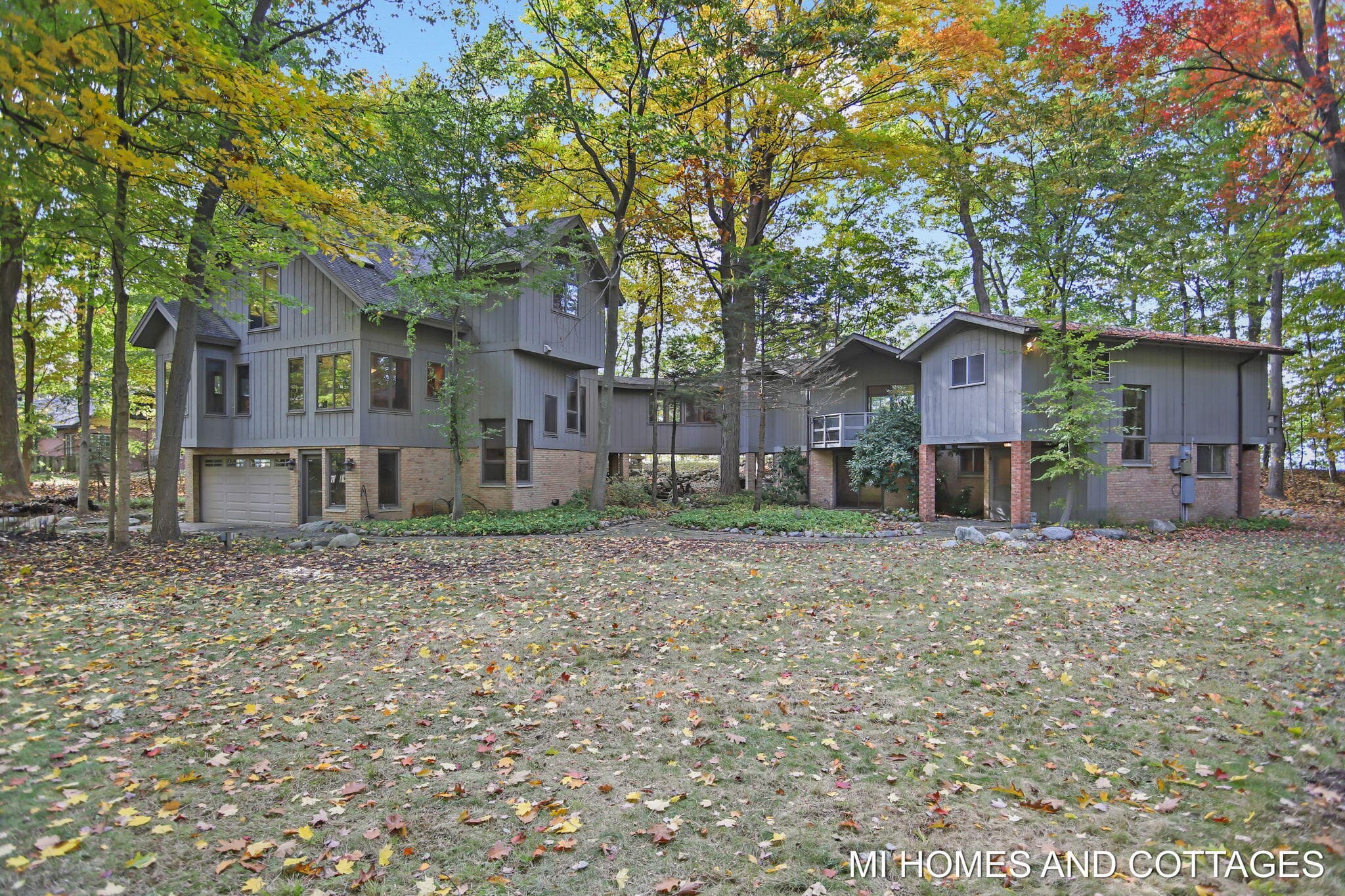 Primary property photo