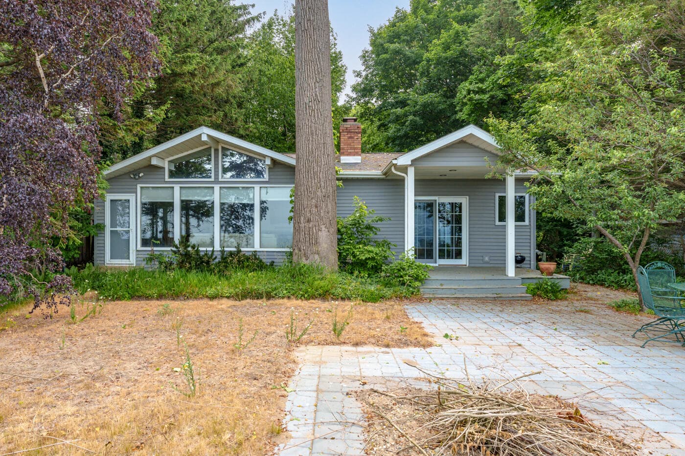 Primary property photo