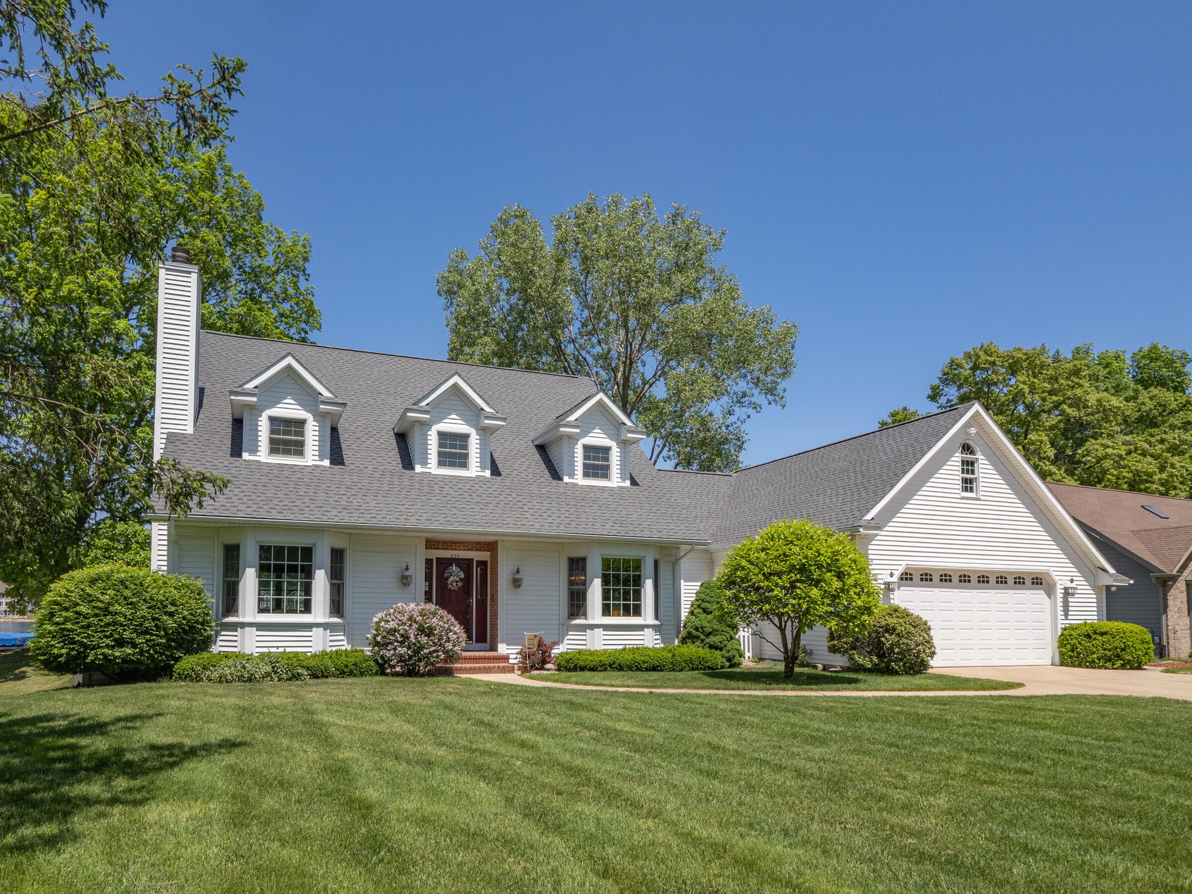 Primary property photo