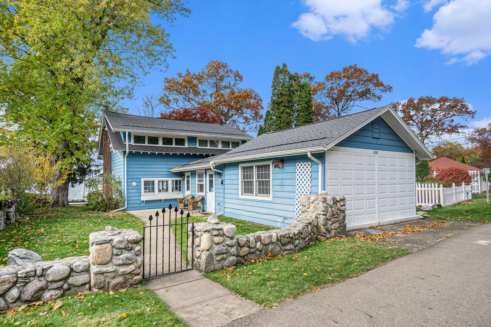 Primary property photo