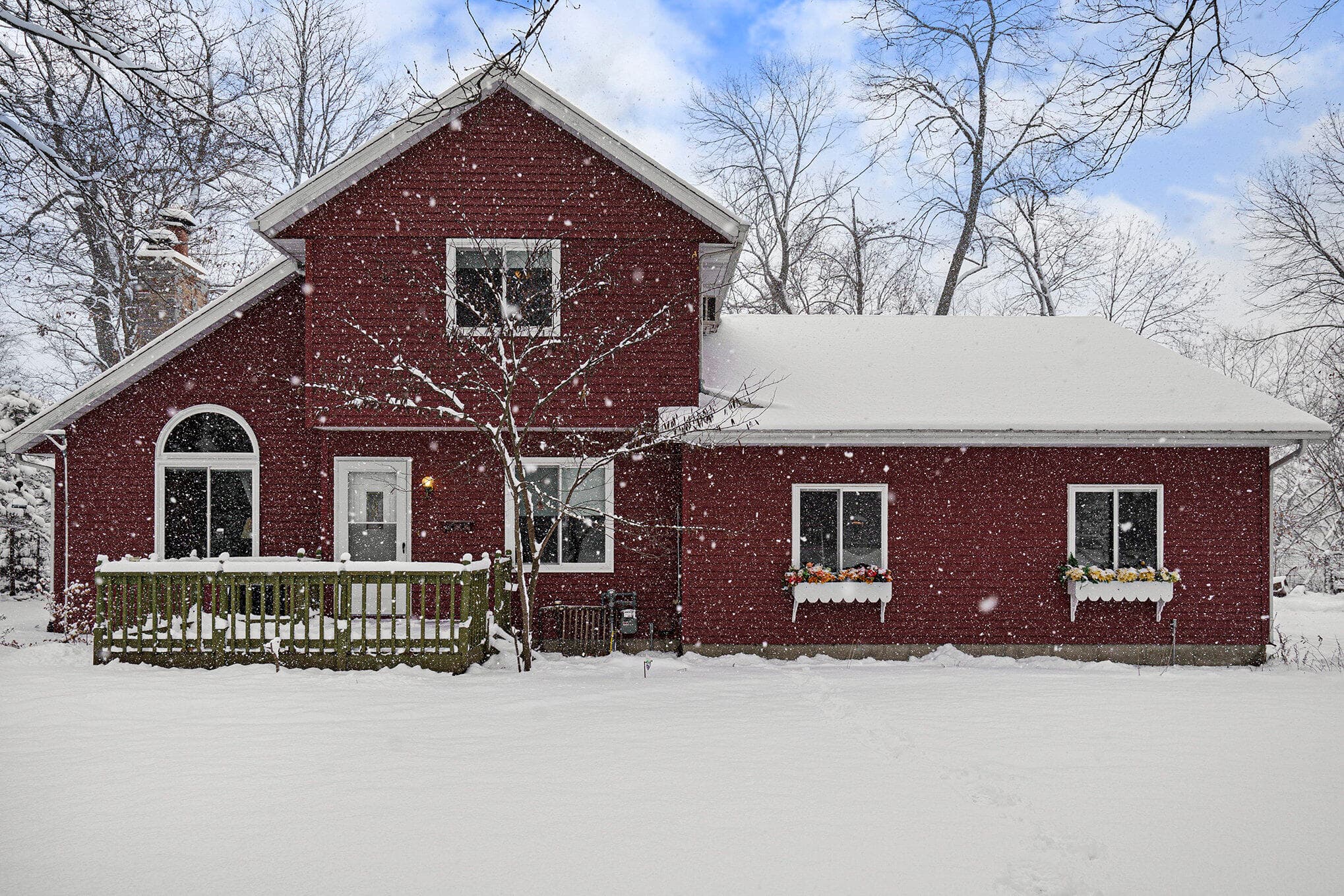 Primary property photo