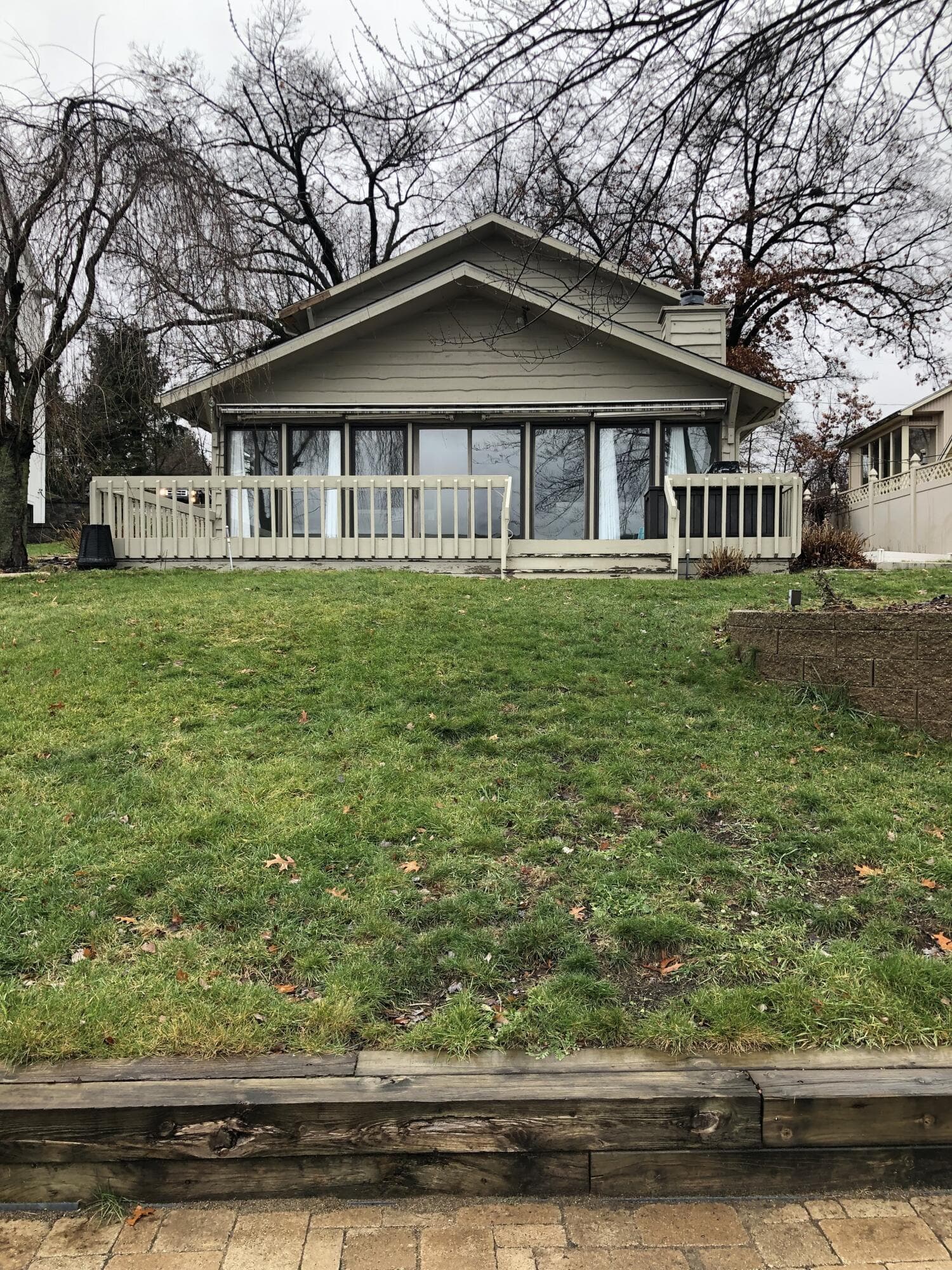 Primary property photo