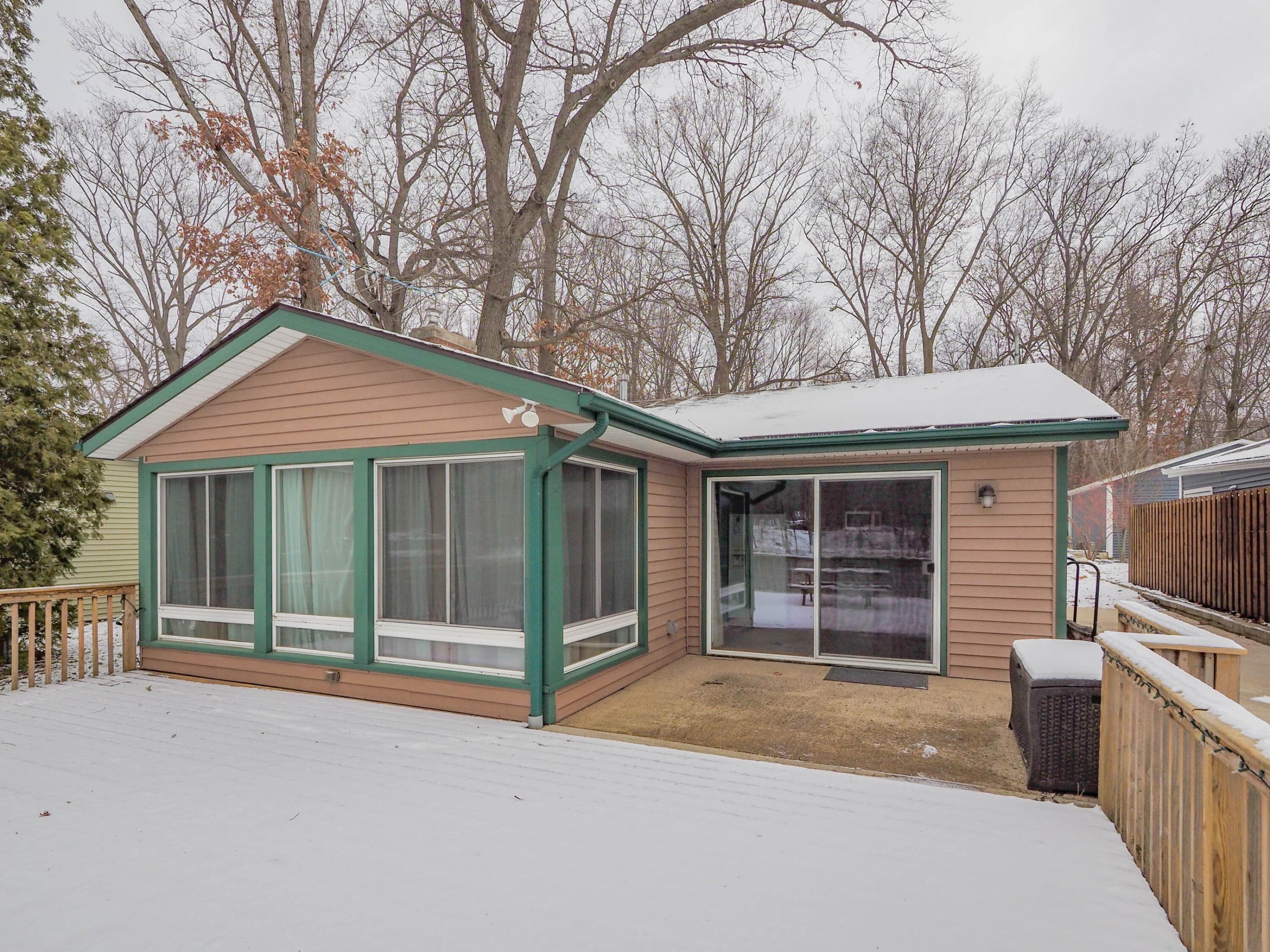 Primary property photo