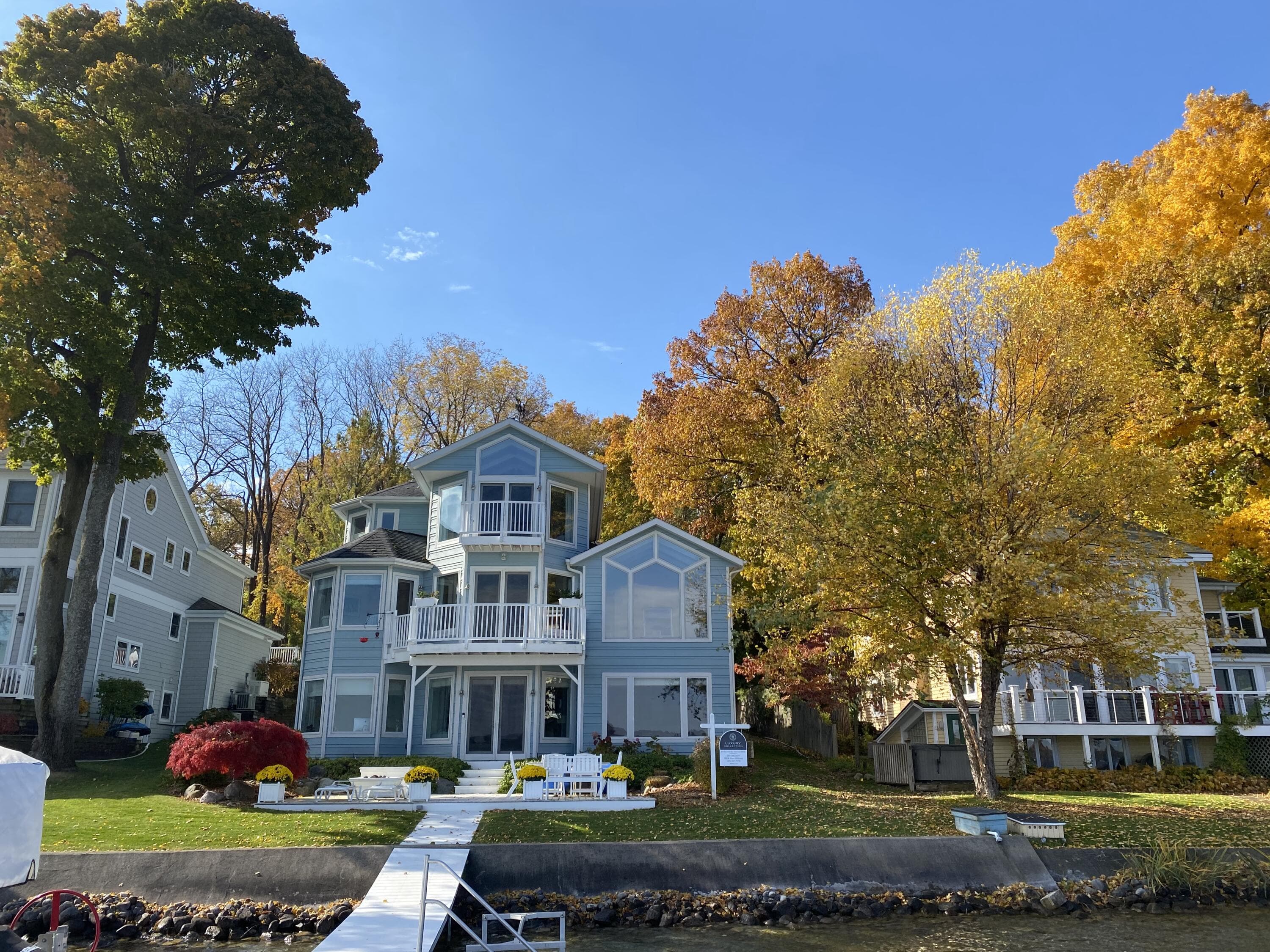 Primary property photo