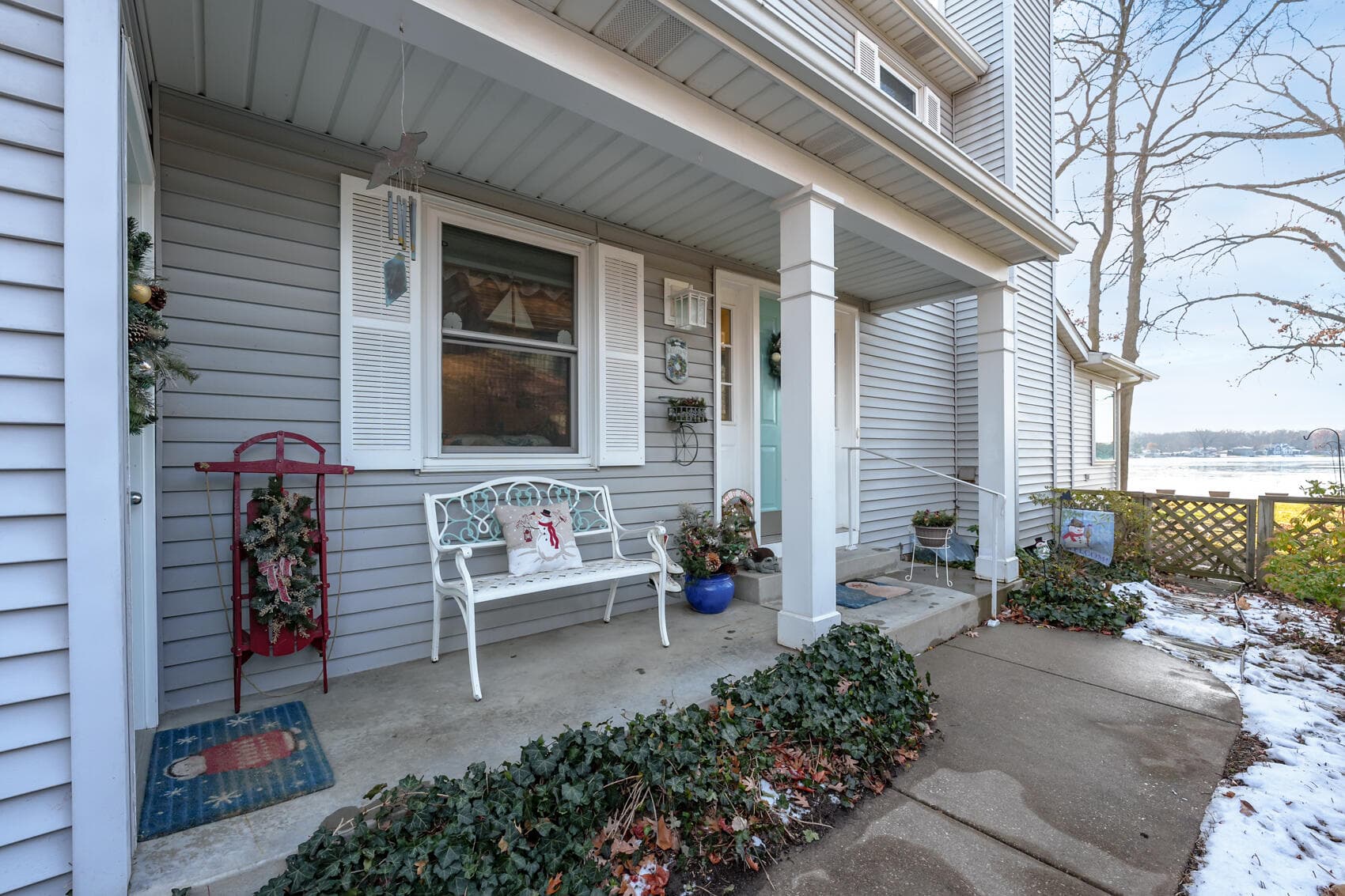Primary property photo