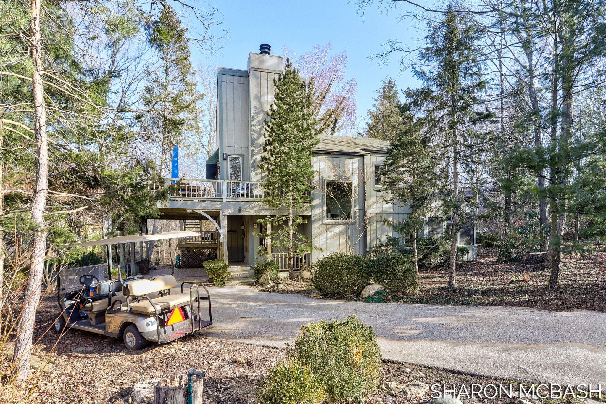 Primary property photo