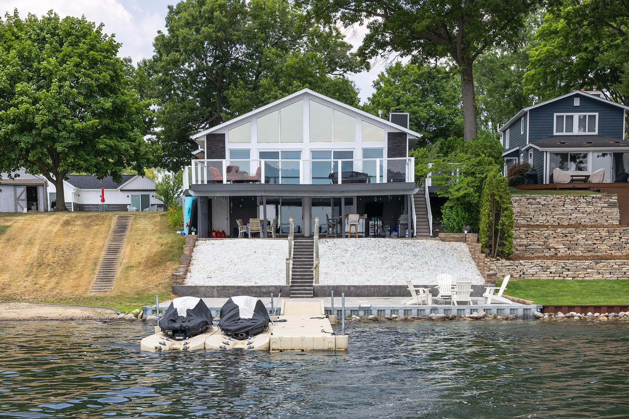 Primary property photo