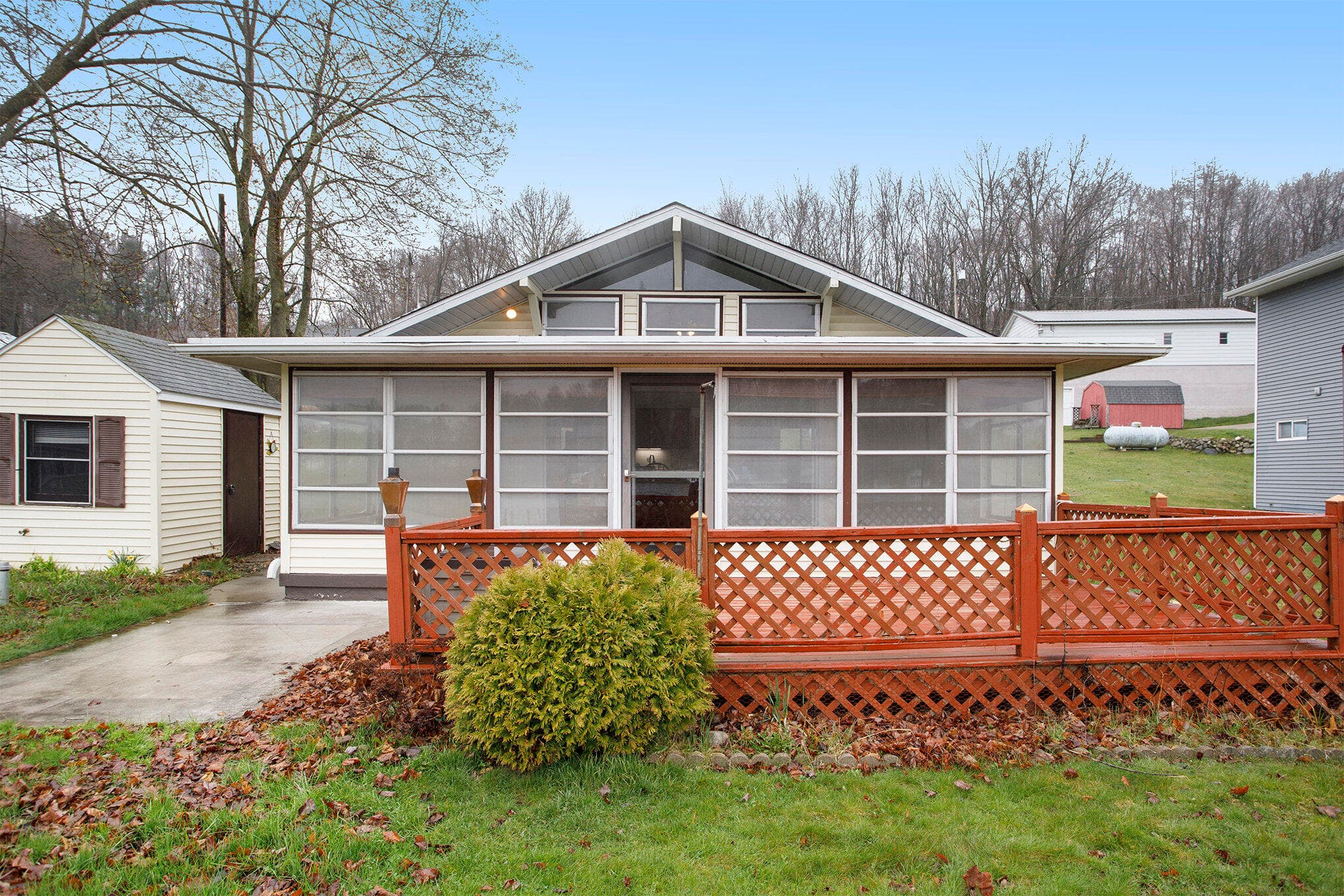 Primary property photo