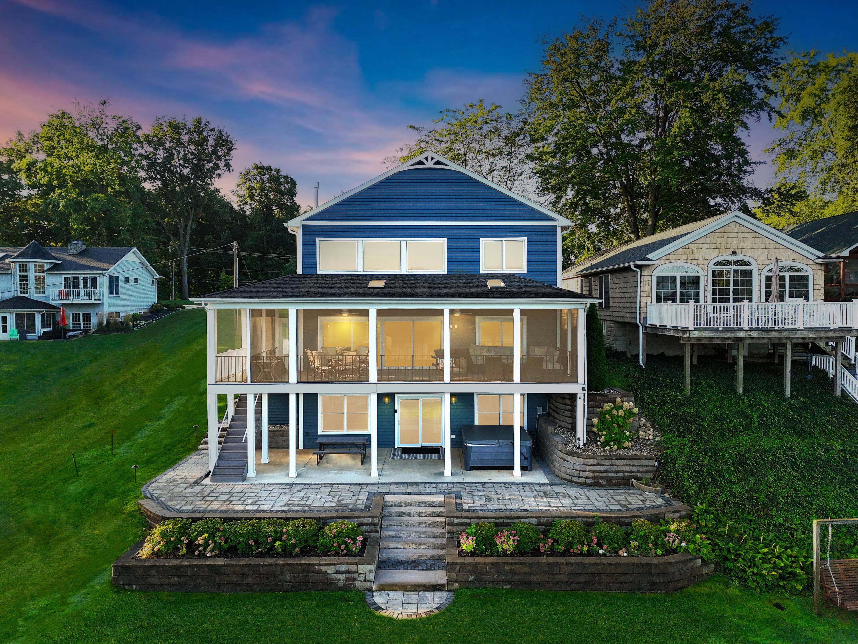 Primary property photo