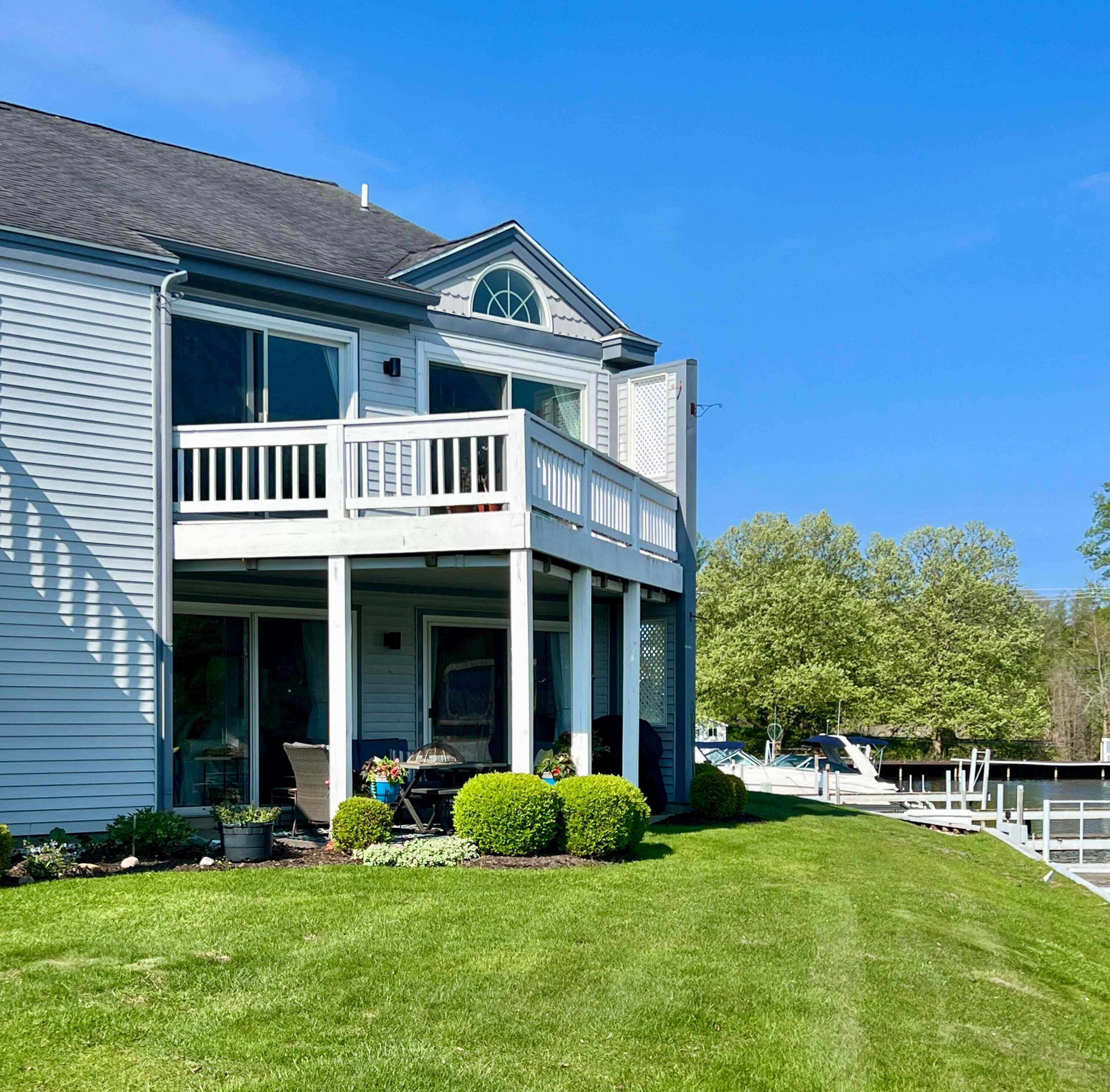 Primary property photo