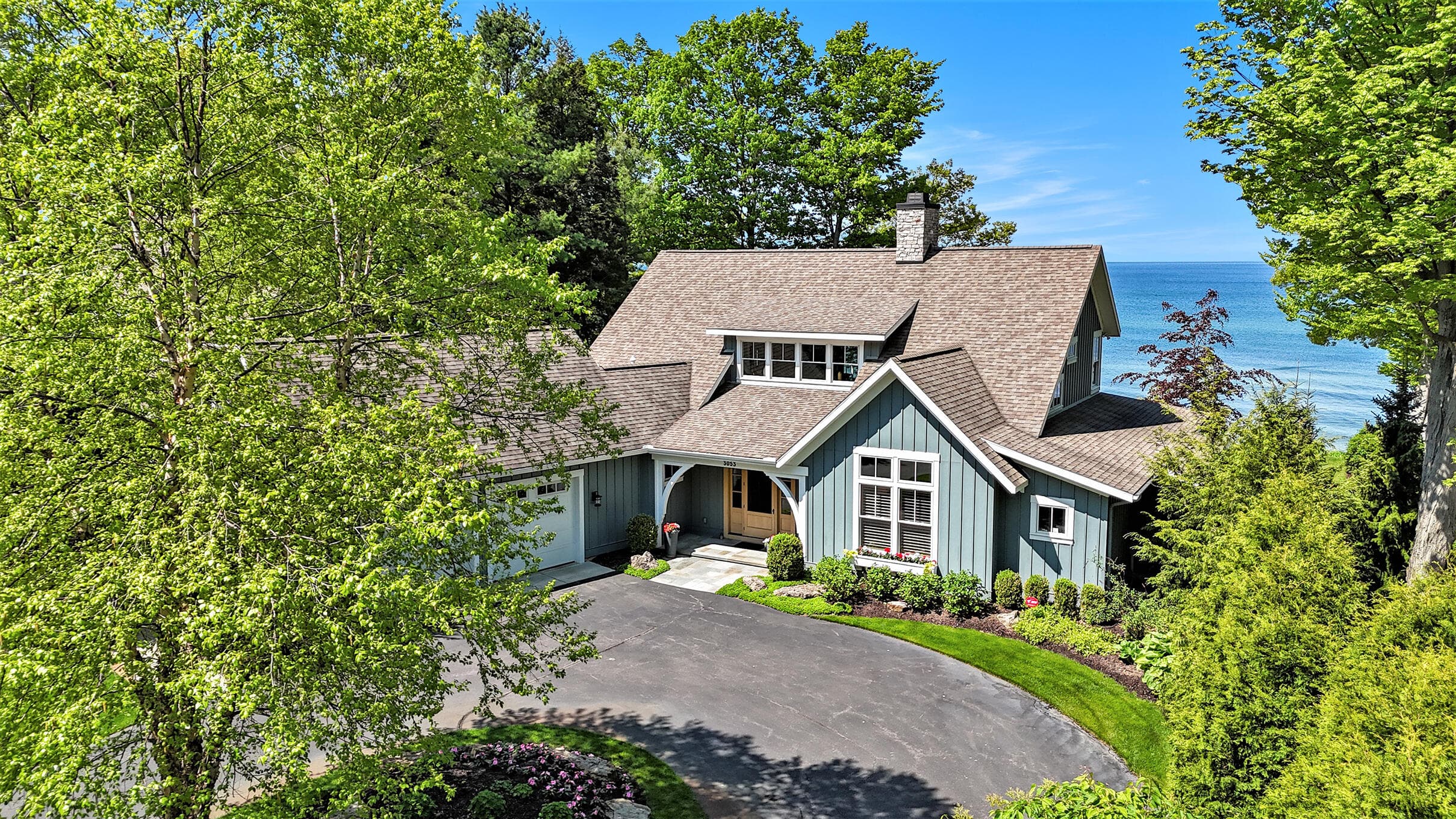 Primary property photo