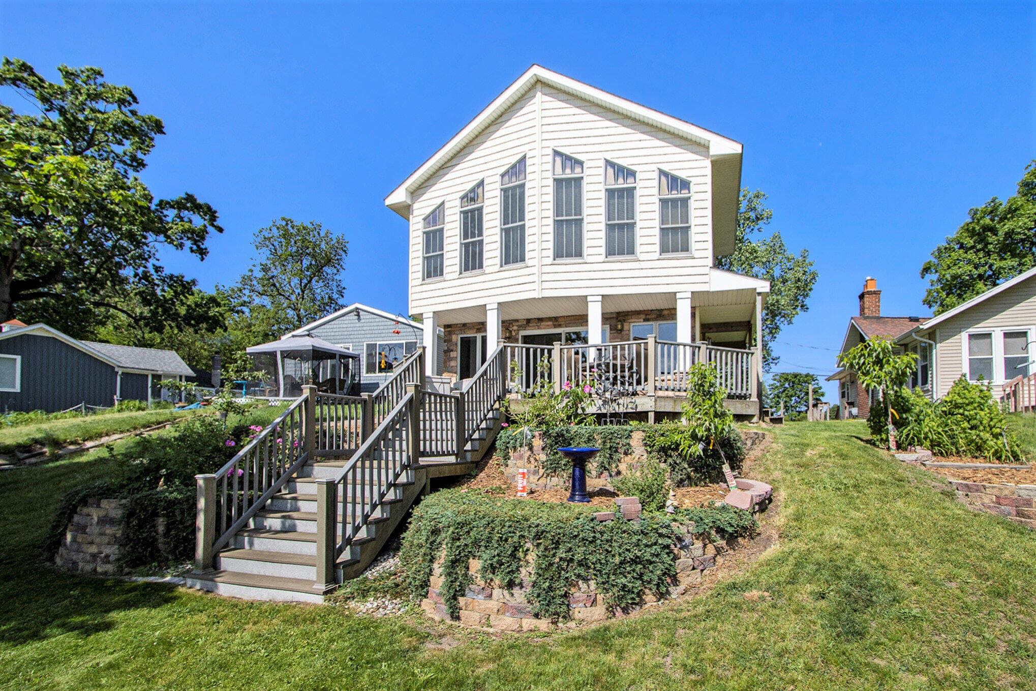 Primary property photo