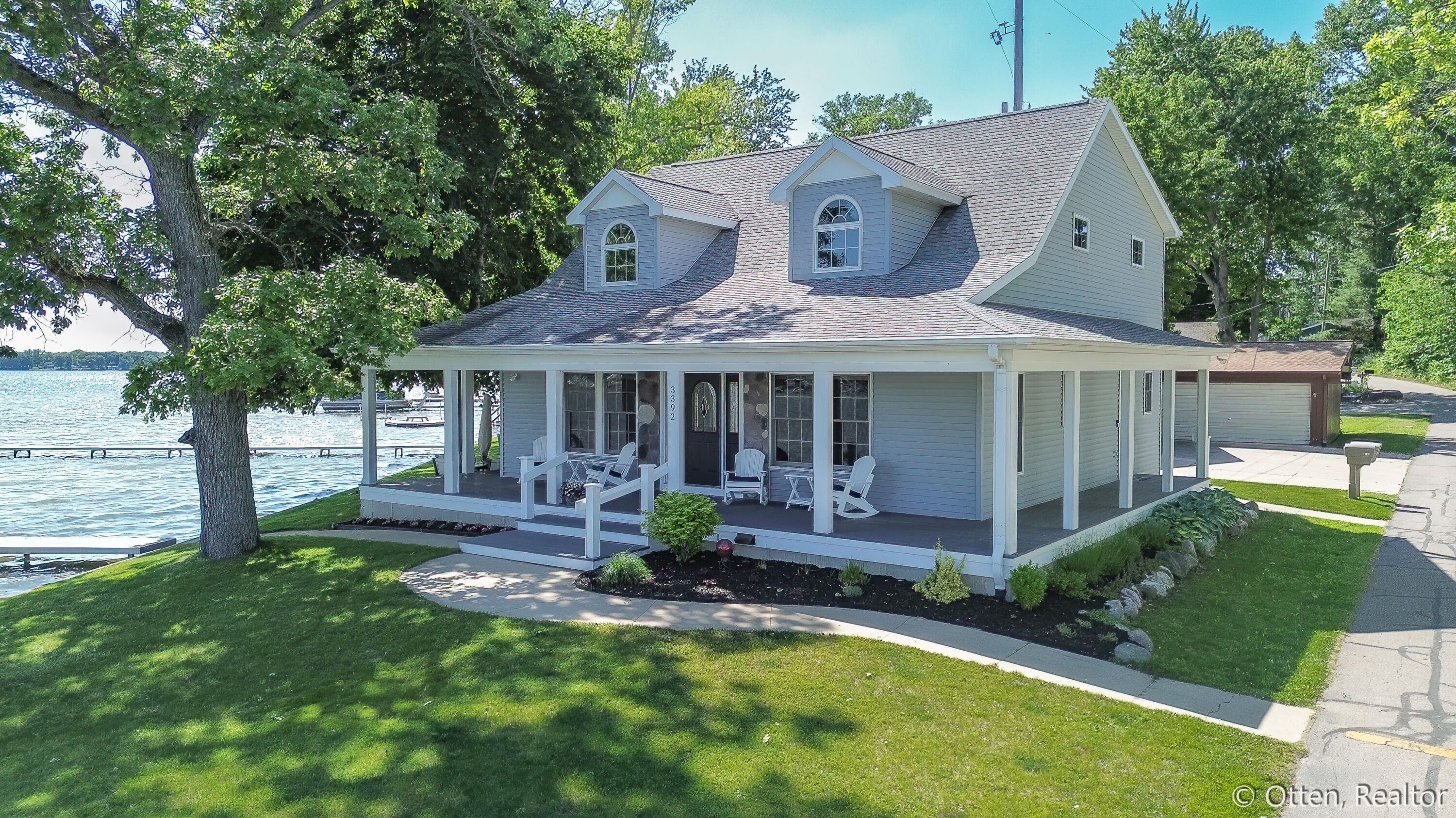 Primary property photo