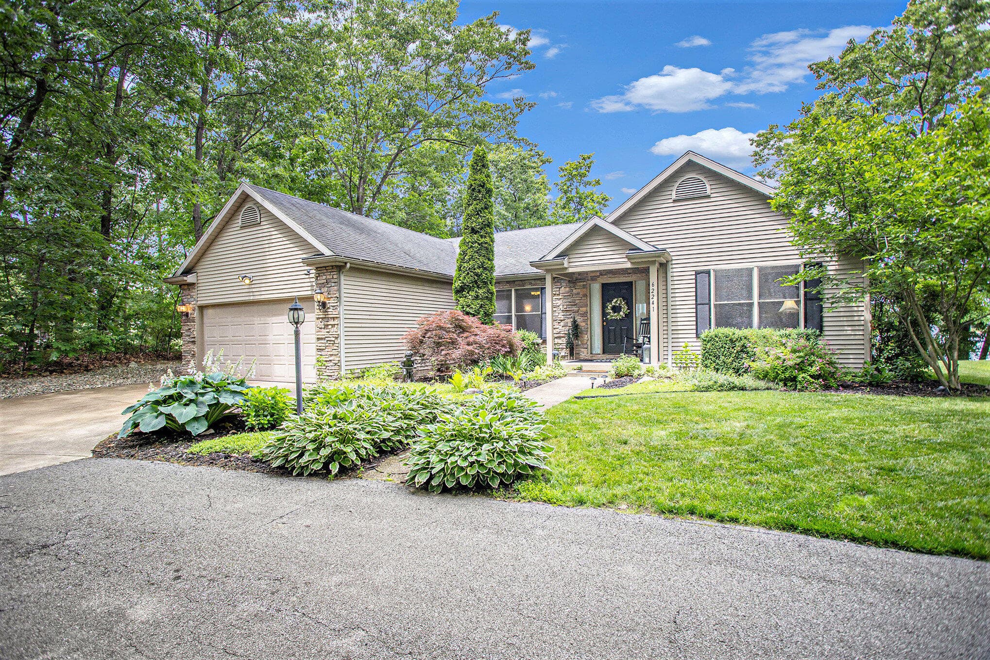 Primary property photo