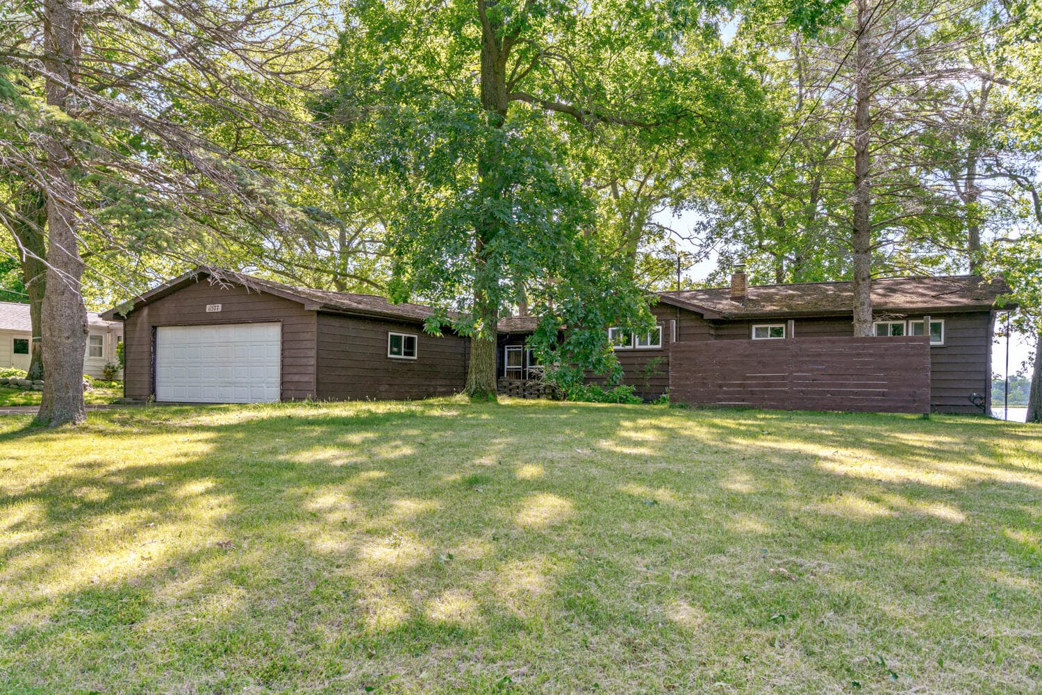 Primary property photo