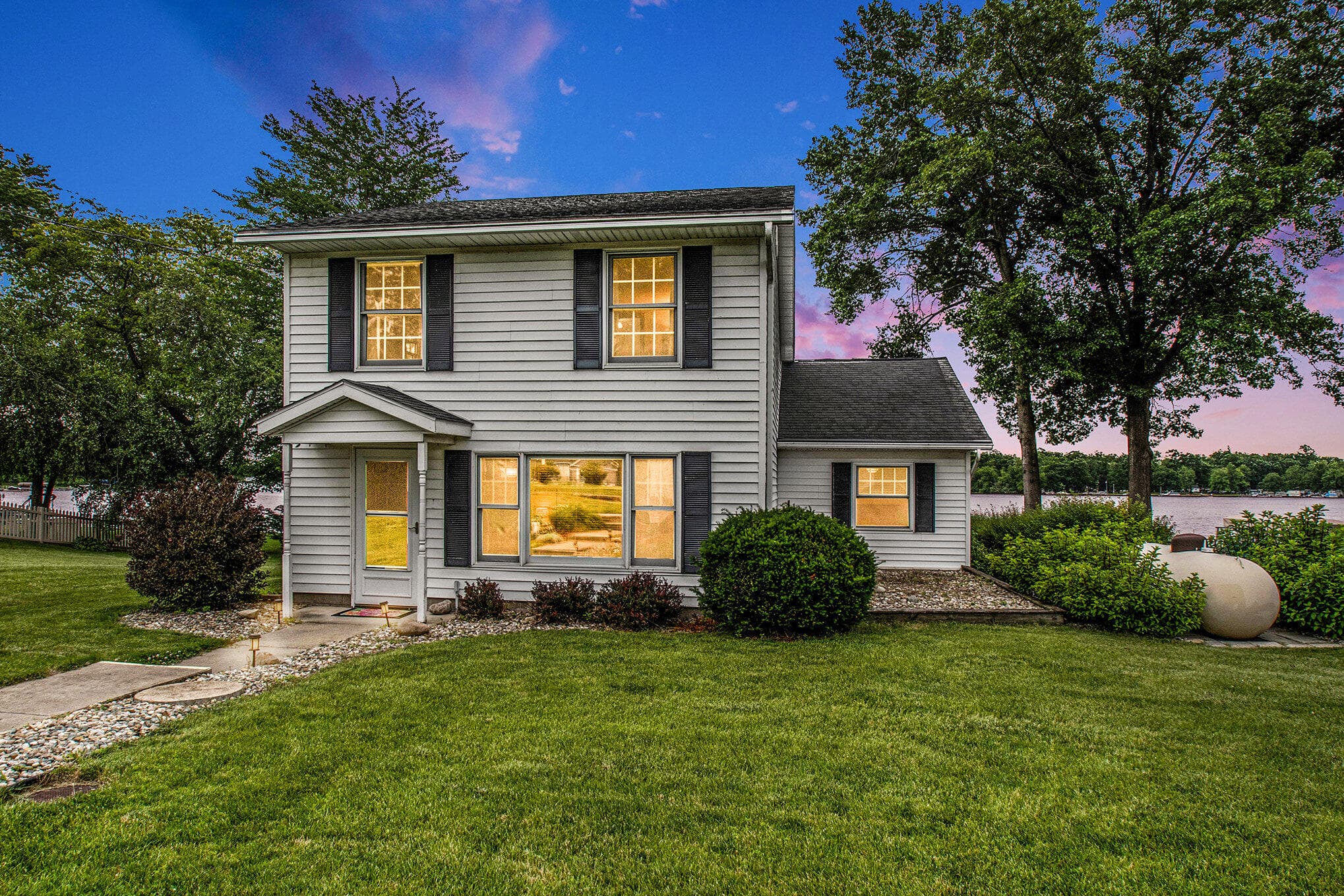 Primary property photo