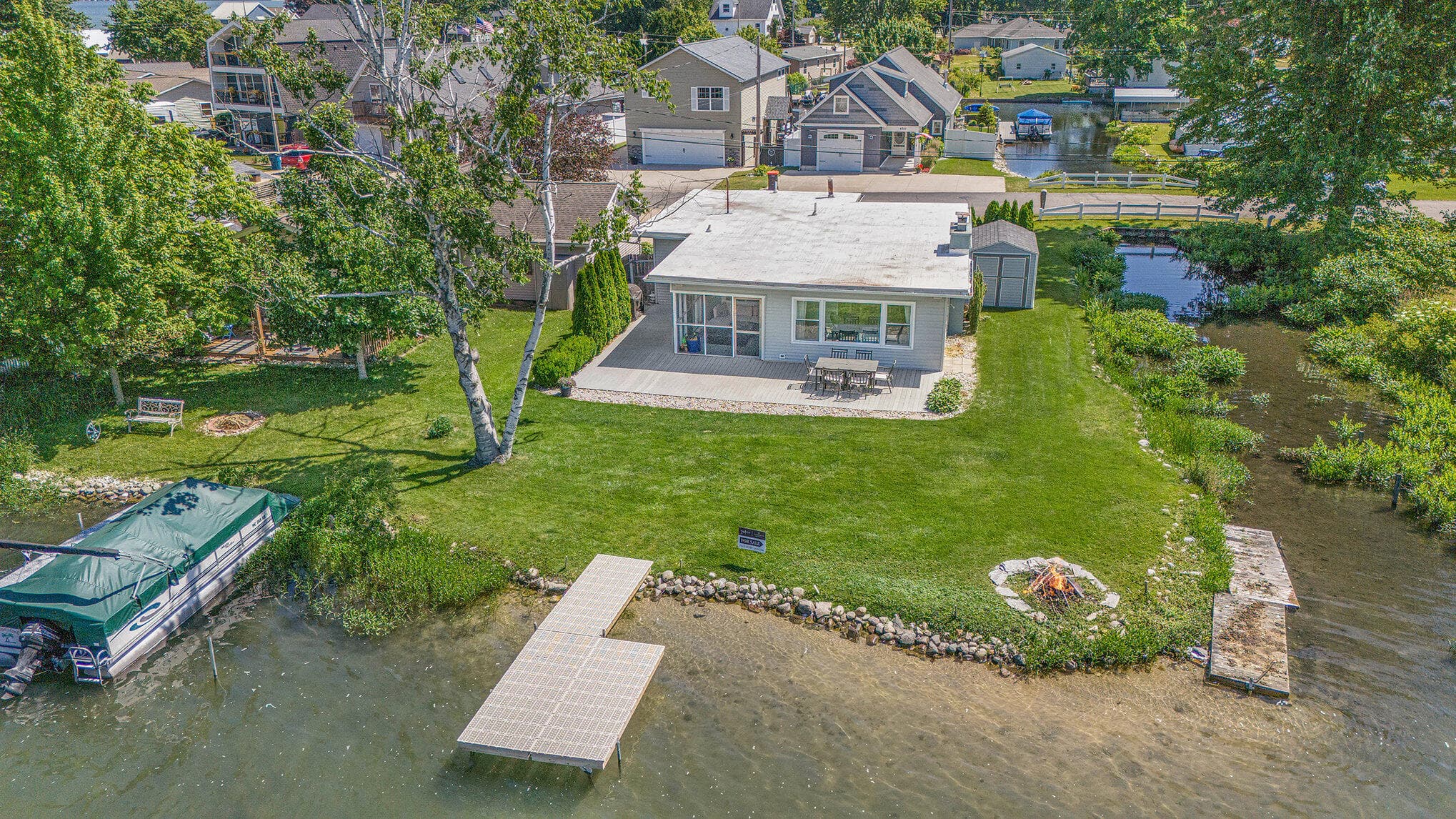 Primary property photo