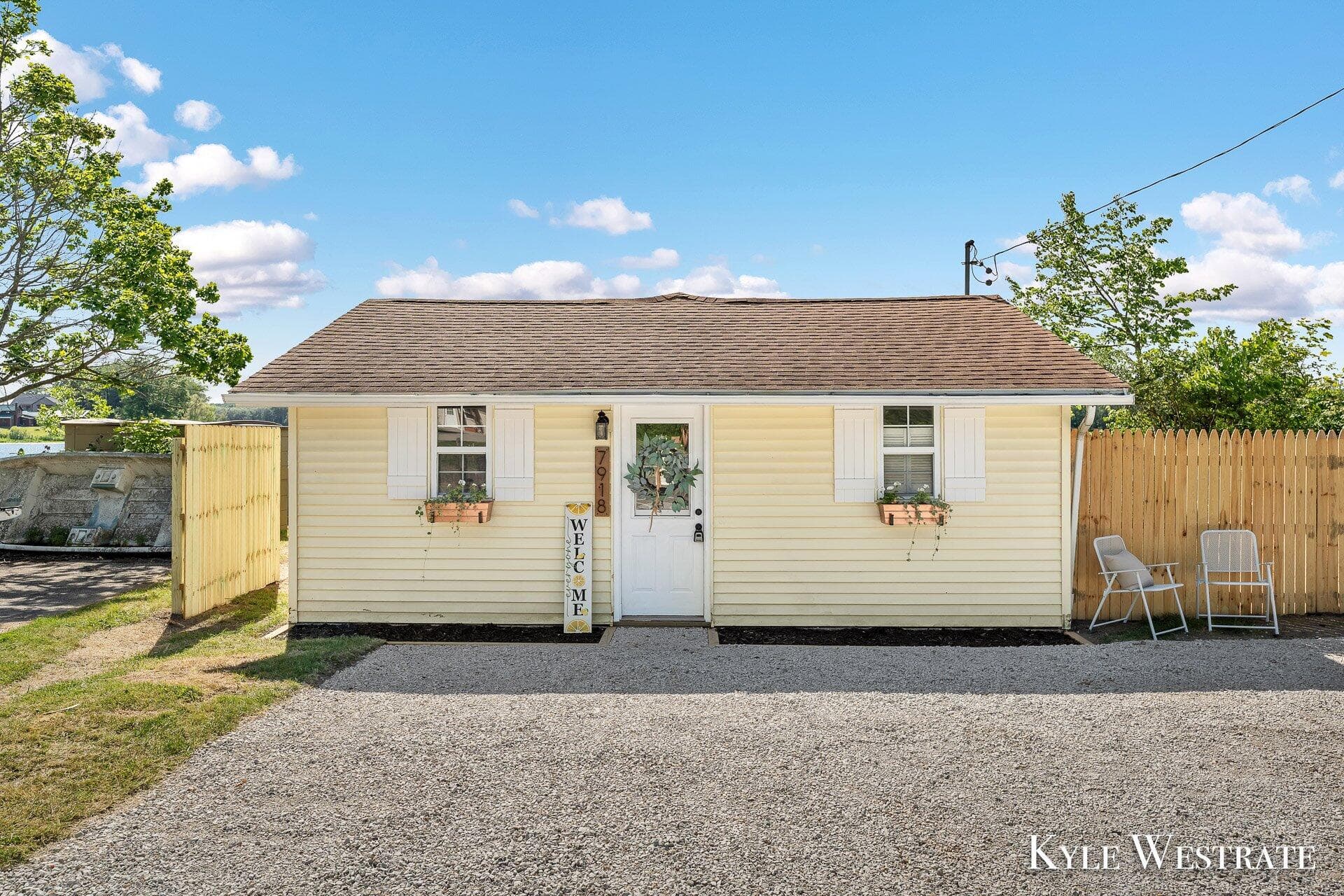 Primary property photo