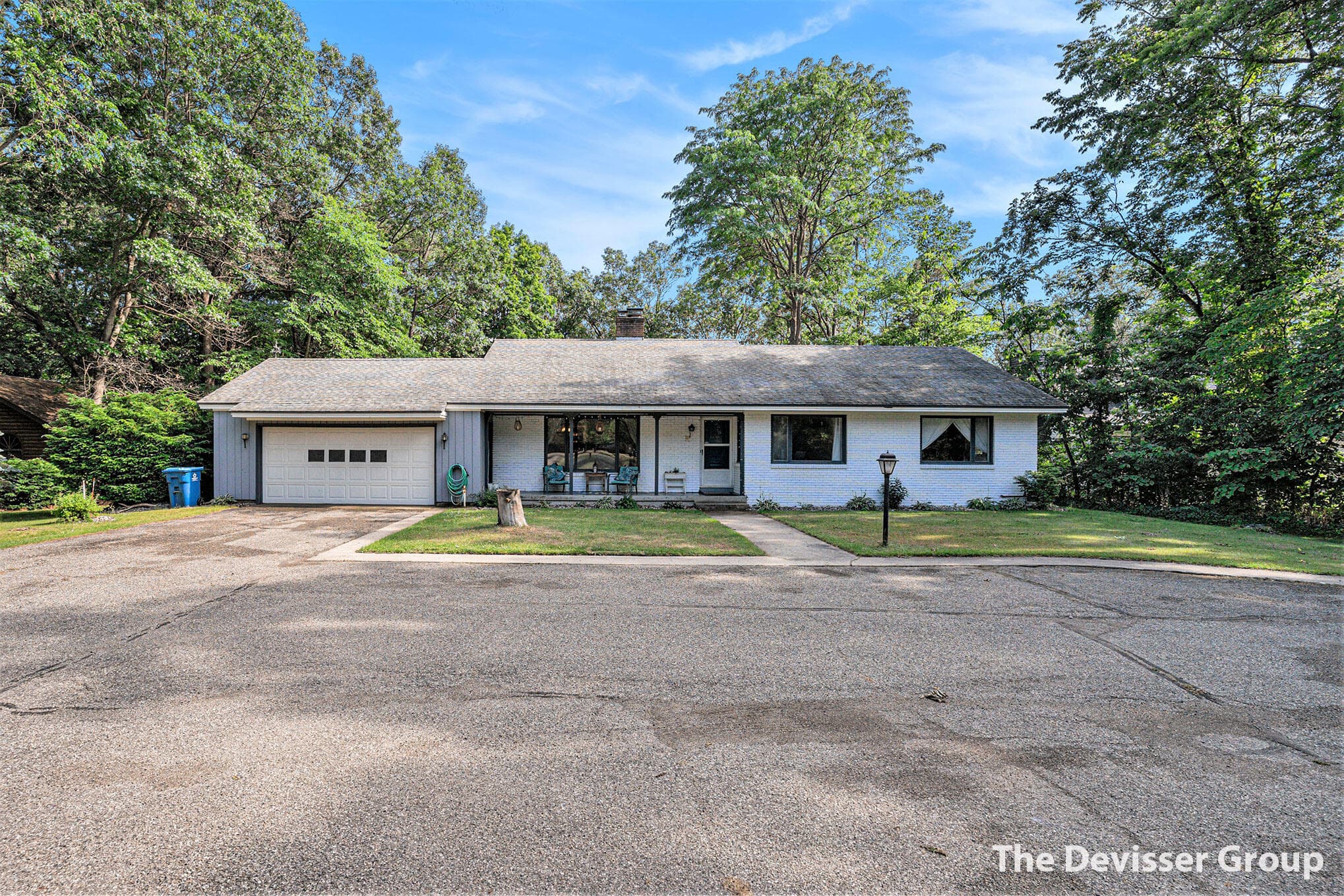 Primary property photo
