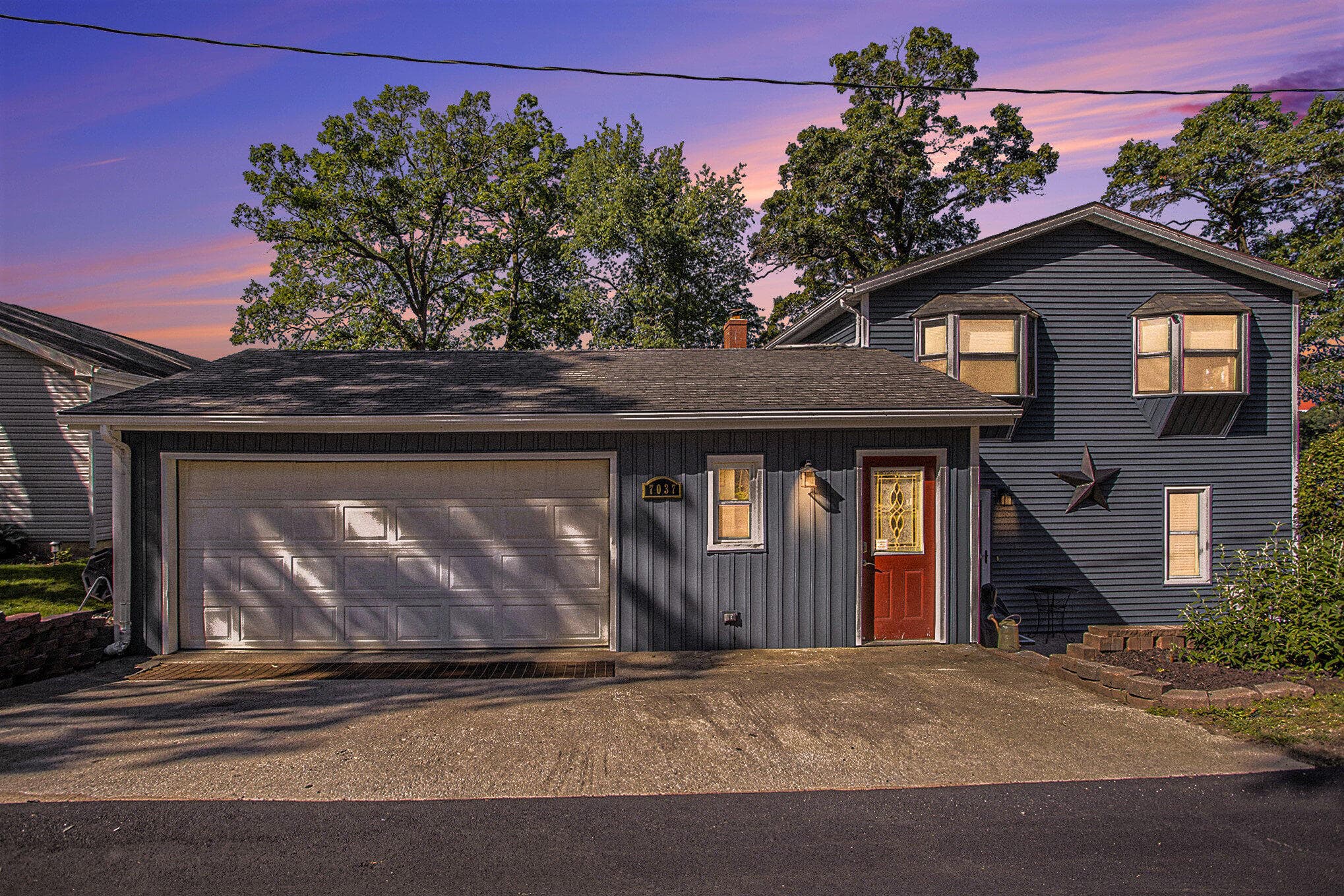 Primary property photo