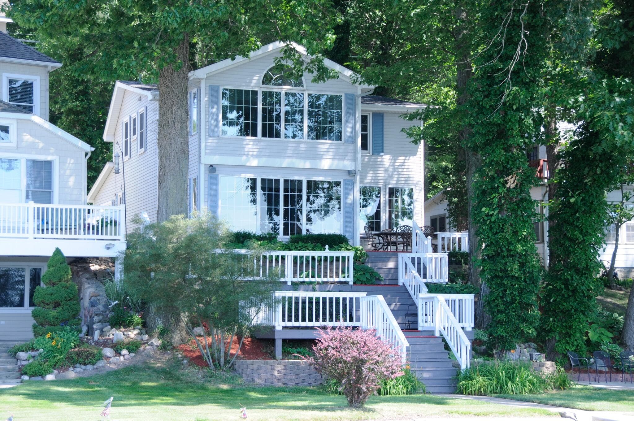 Primary property photo