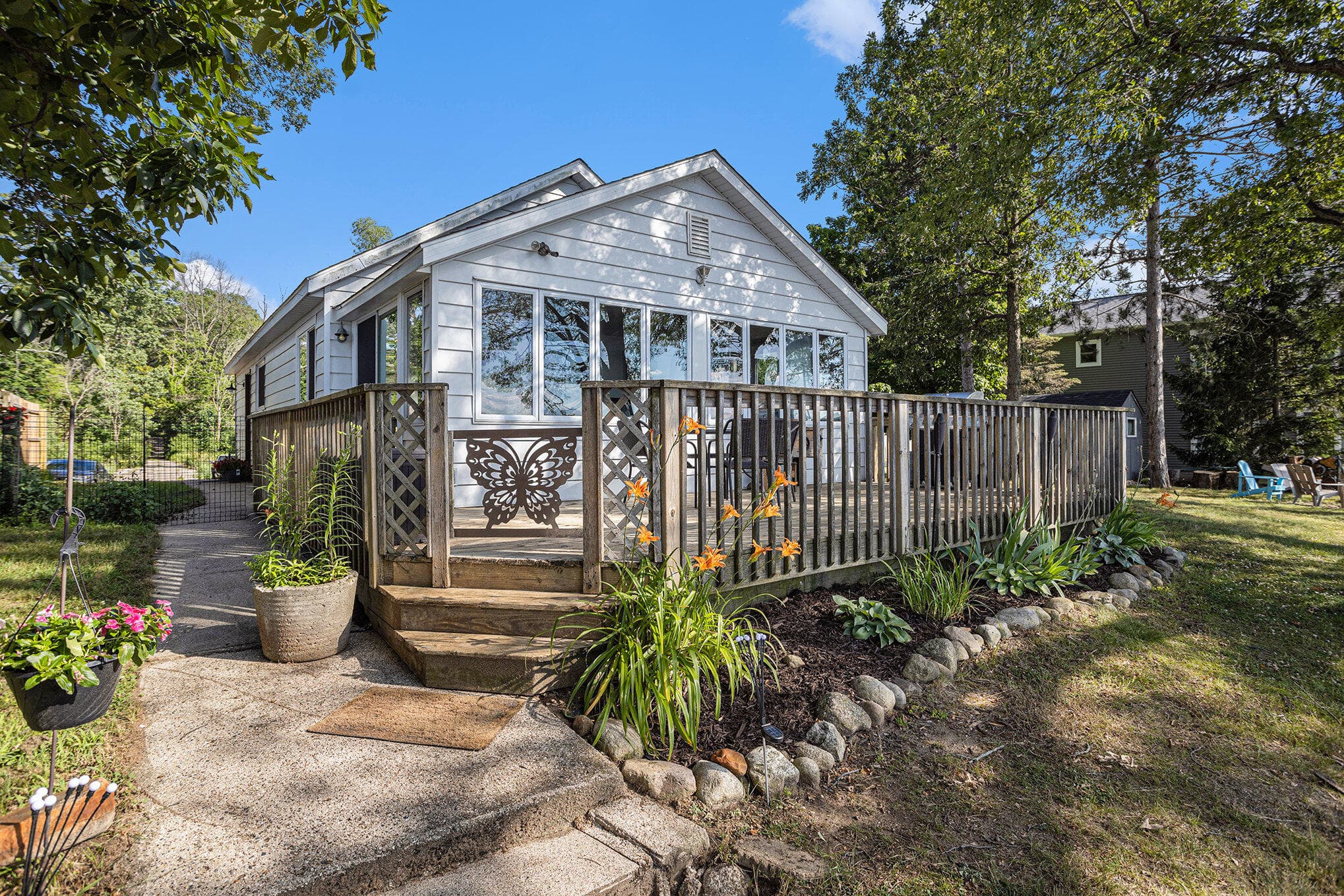 Primary property photo