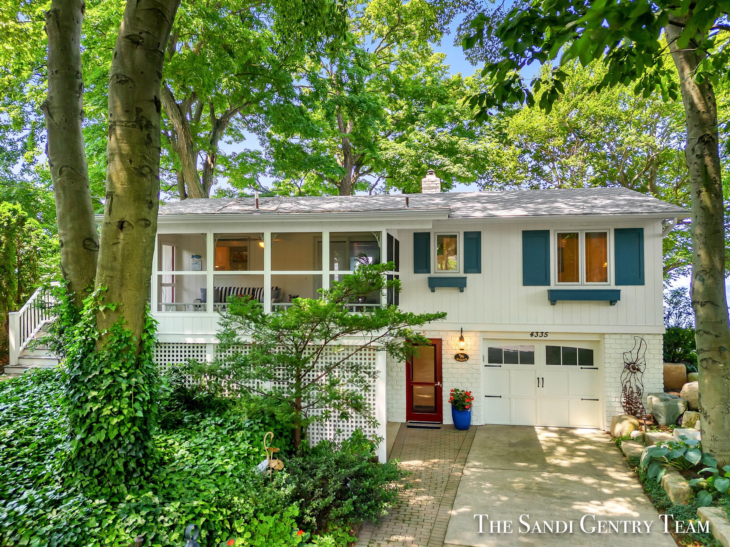Primary property photo