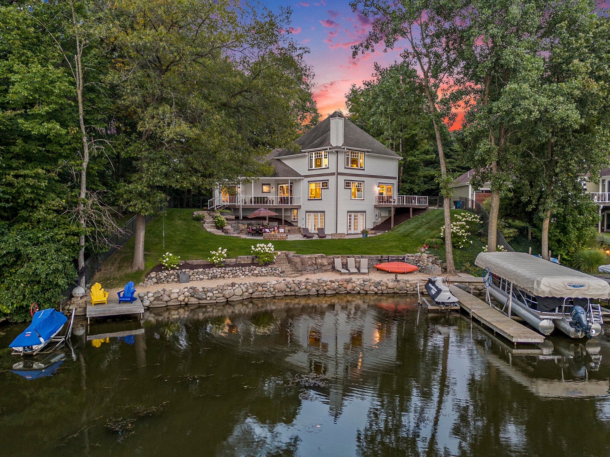 Primary property photo