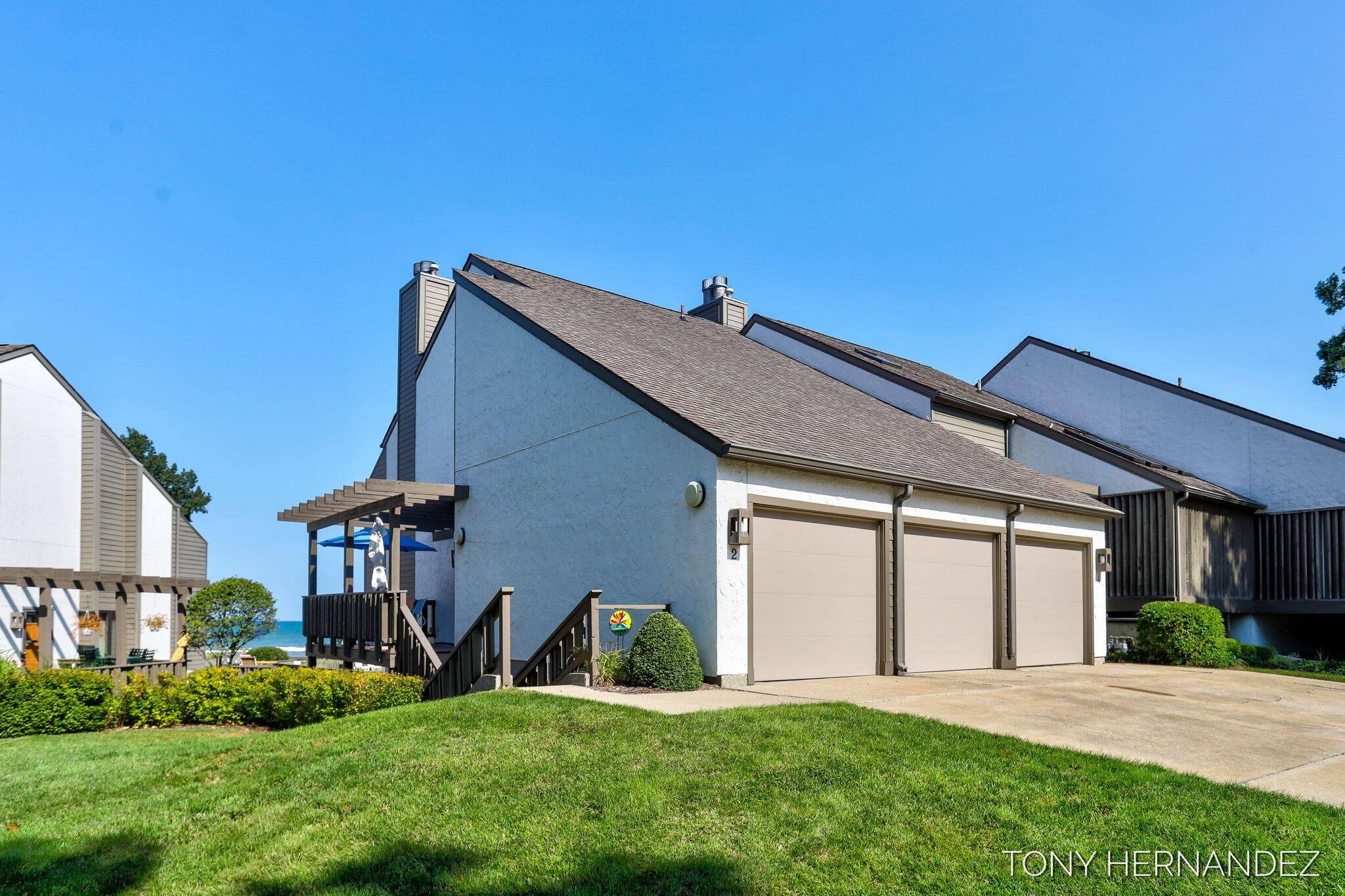 Primary property photo