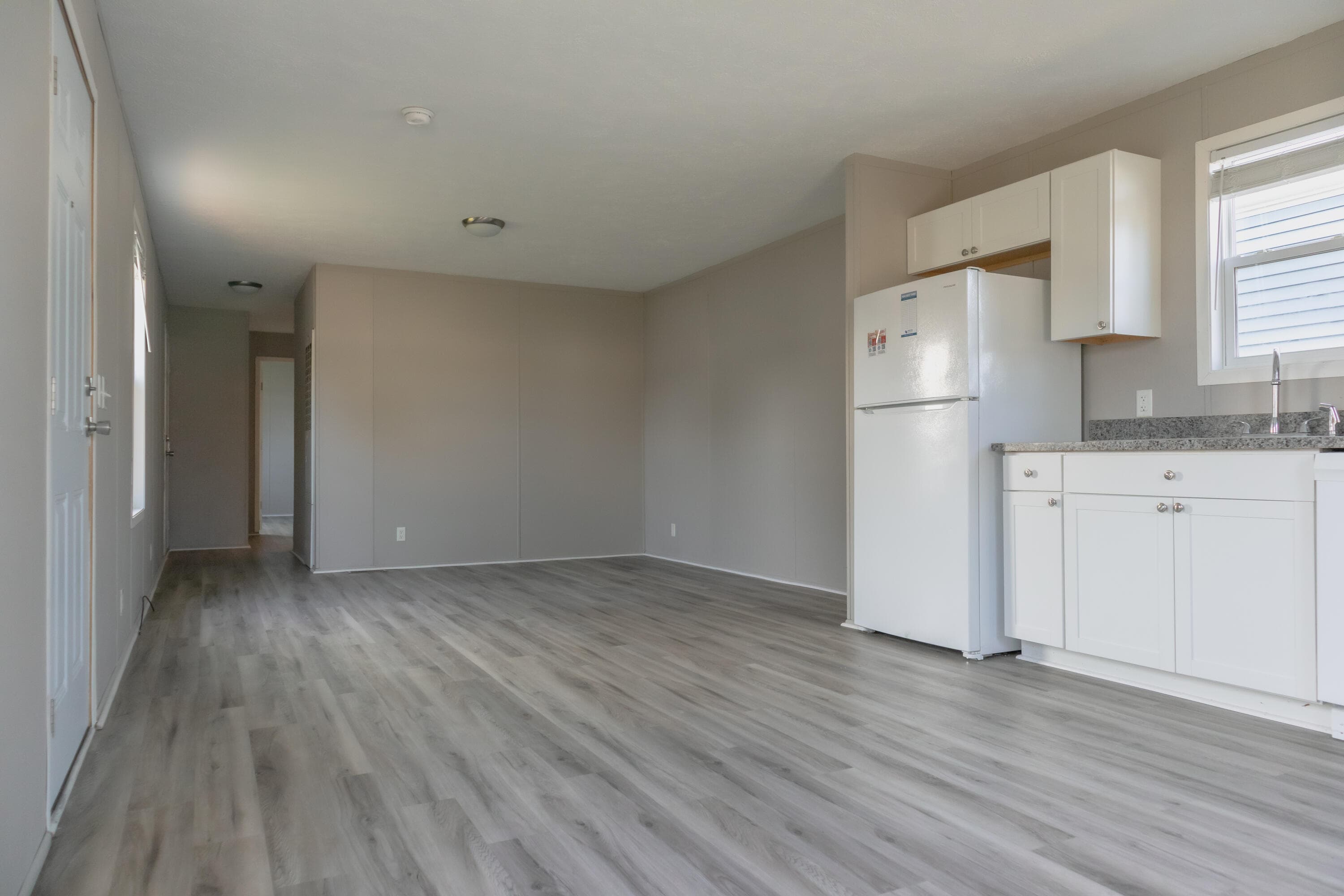 Primary property photo