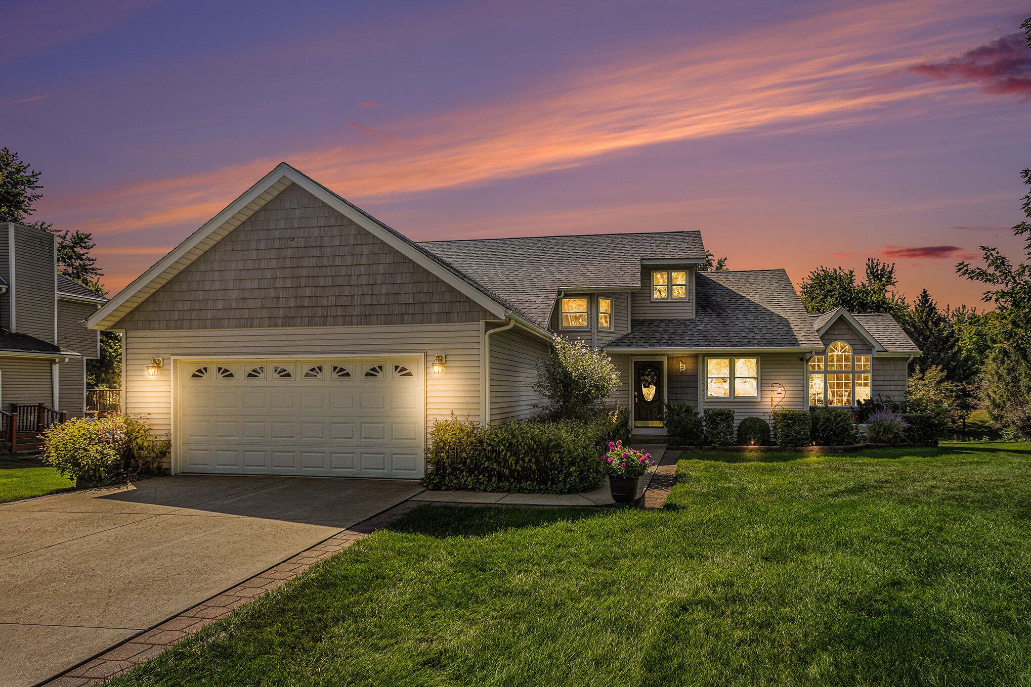 Primary property photo
