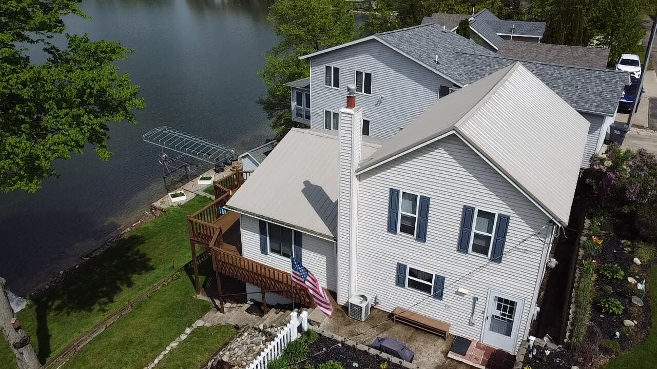 Primary property photo