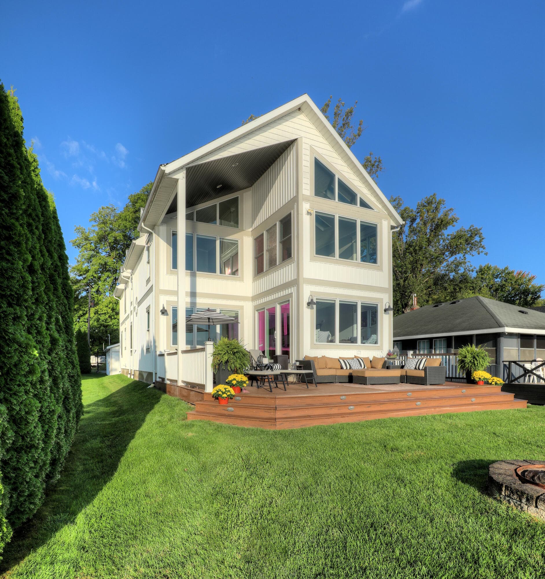 Primary property photo