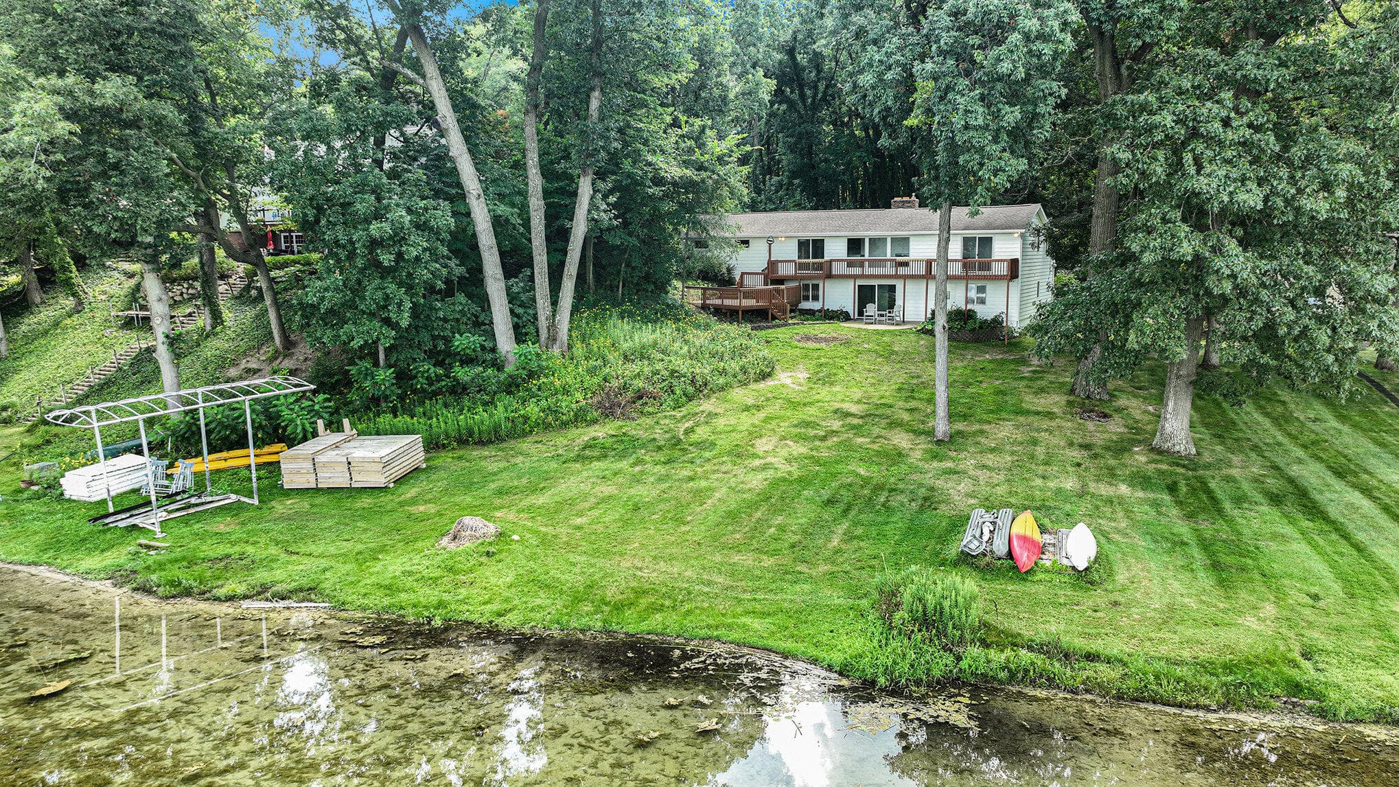 Primary property photo