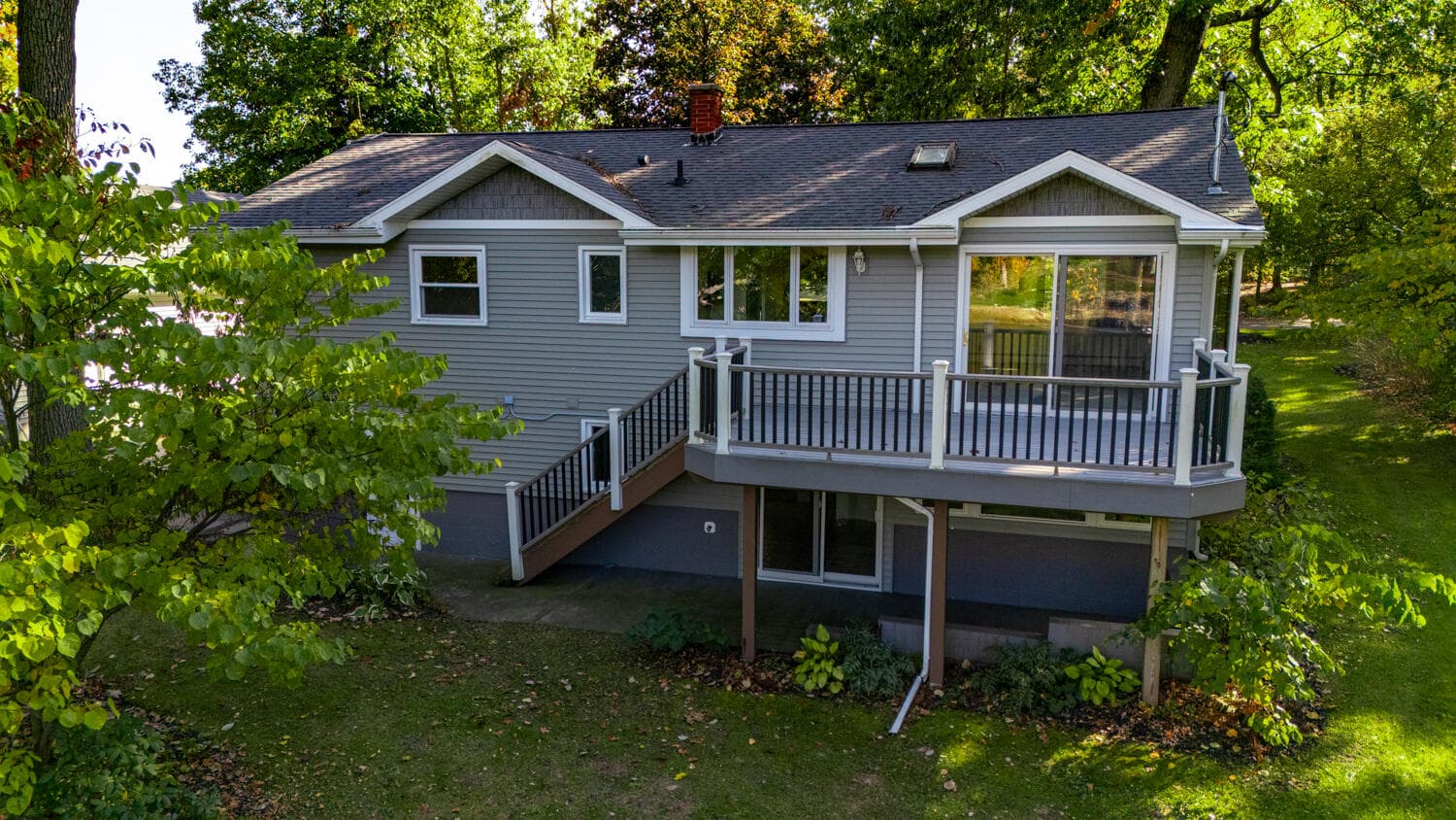 Primary property photo