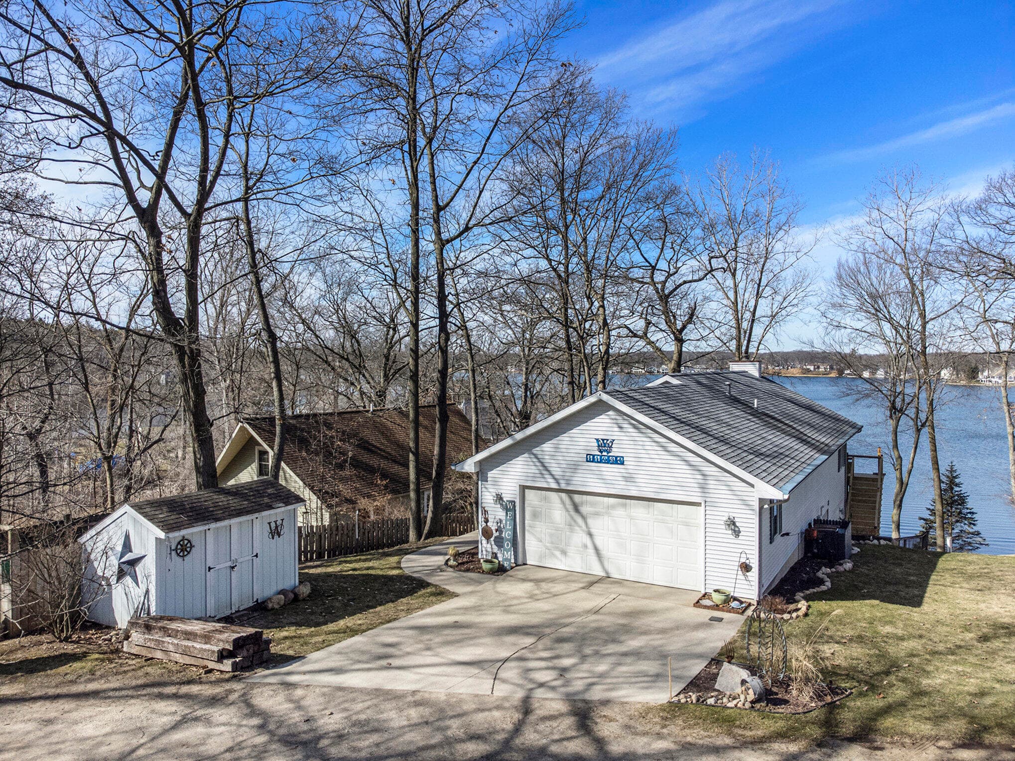 Primary property photo