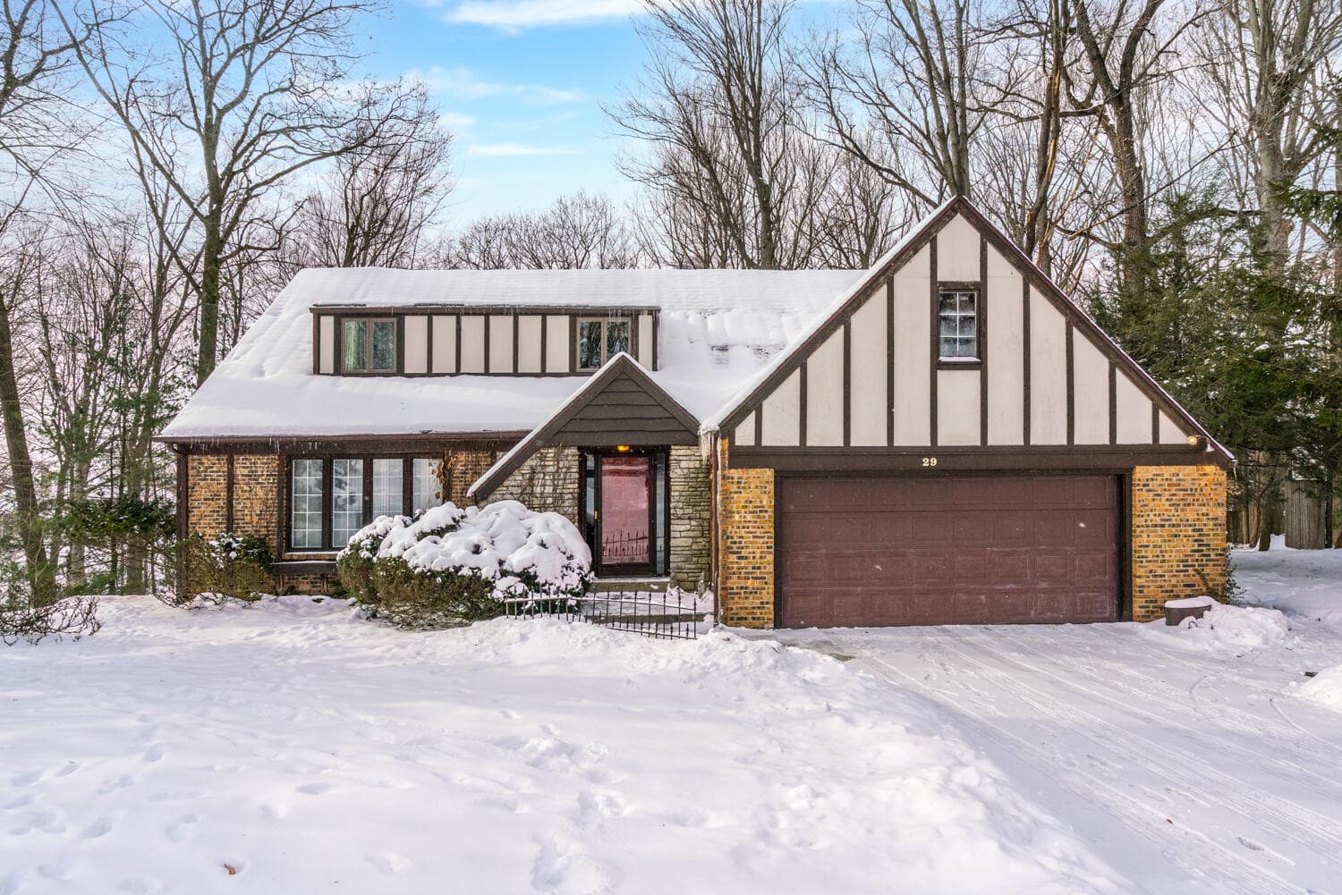 Primary property photo