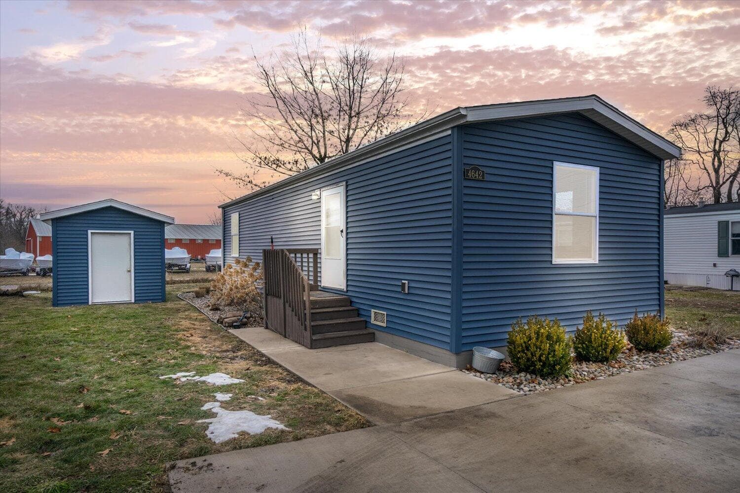 Primary property photo