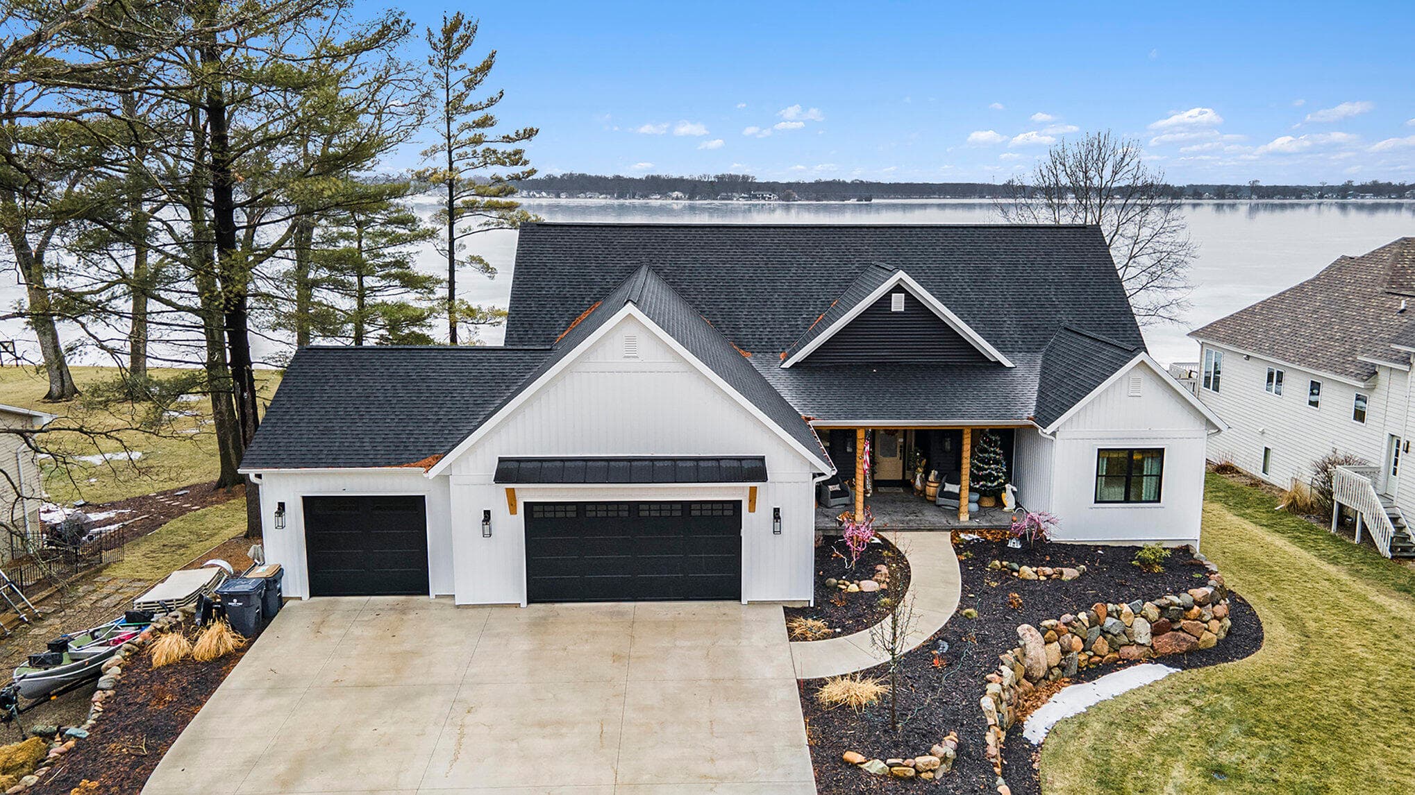Primary property photo