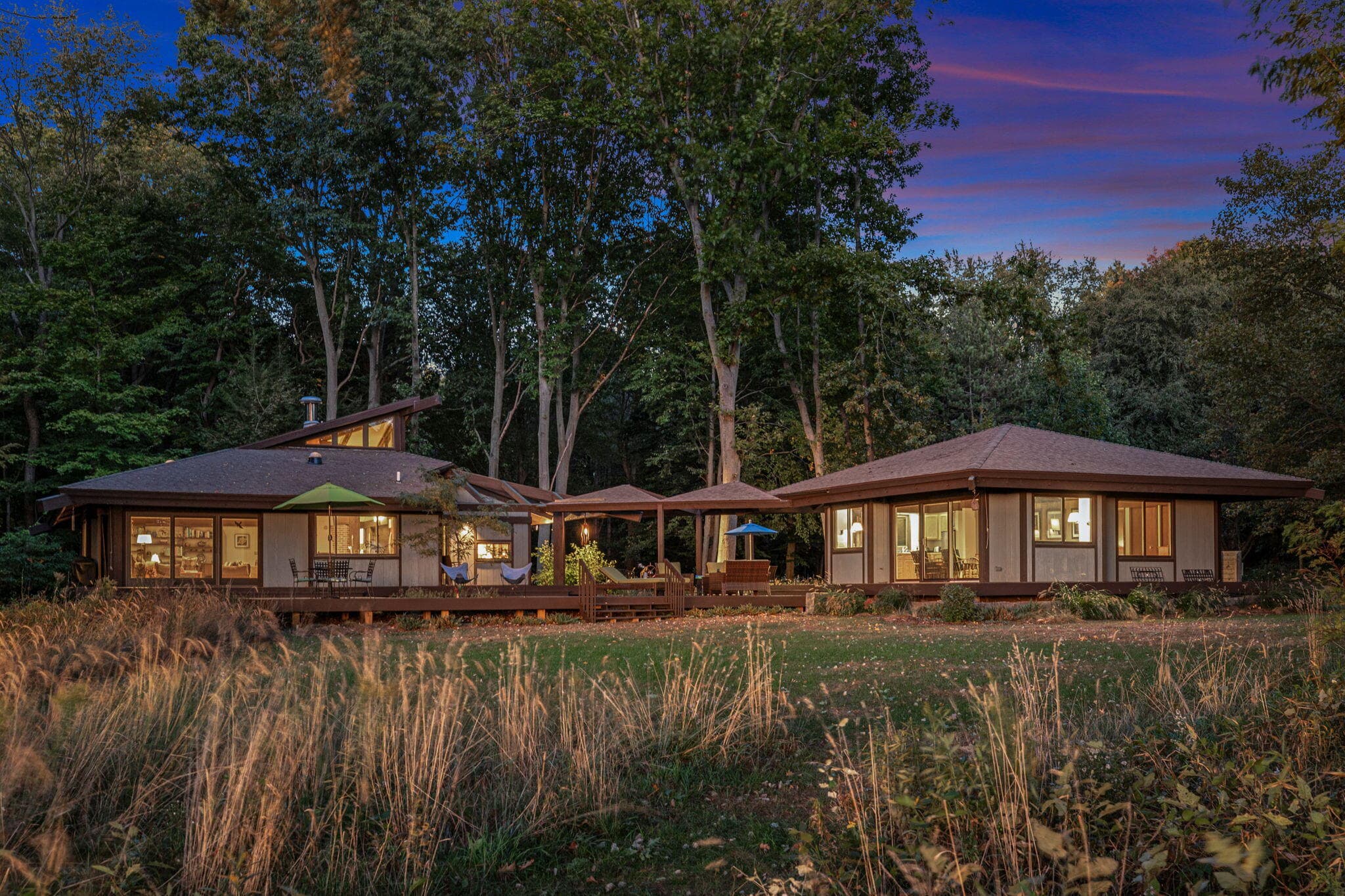 Primary property photo